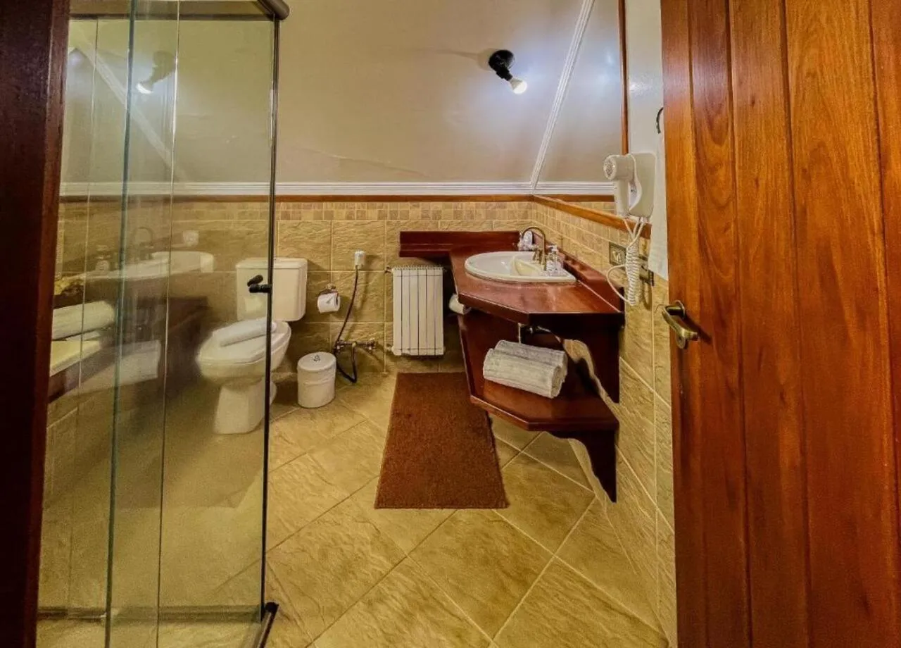 Bathroom in Pousada Victoria Villa By Nacional Inn - A 800 metros da Vila Capivari