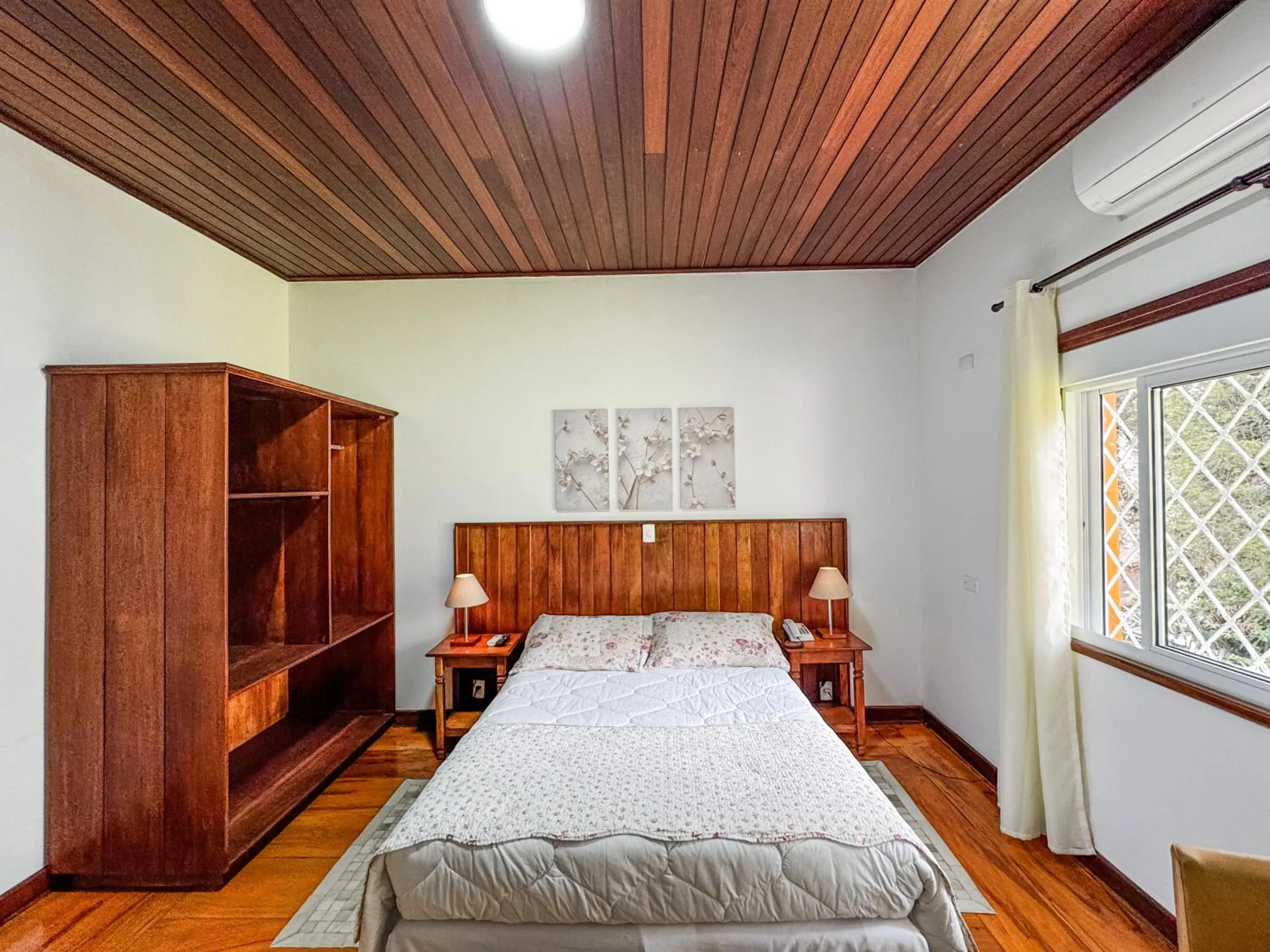 Bedroom, Bed in Pousada Victoria Villa By Nacional Inn - A 800 metros da Vila Capivari