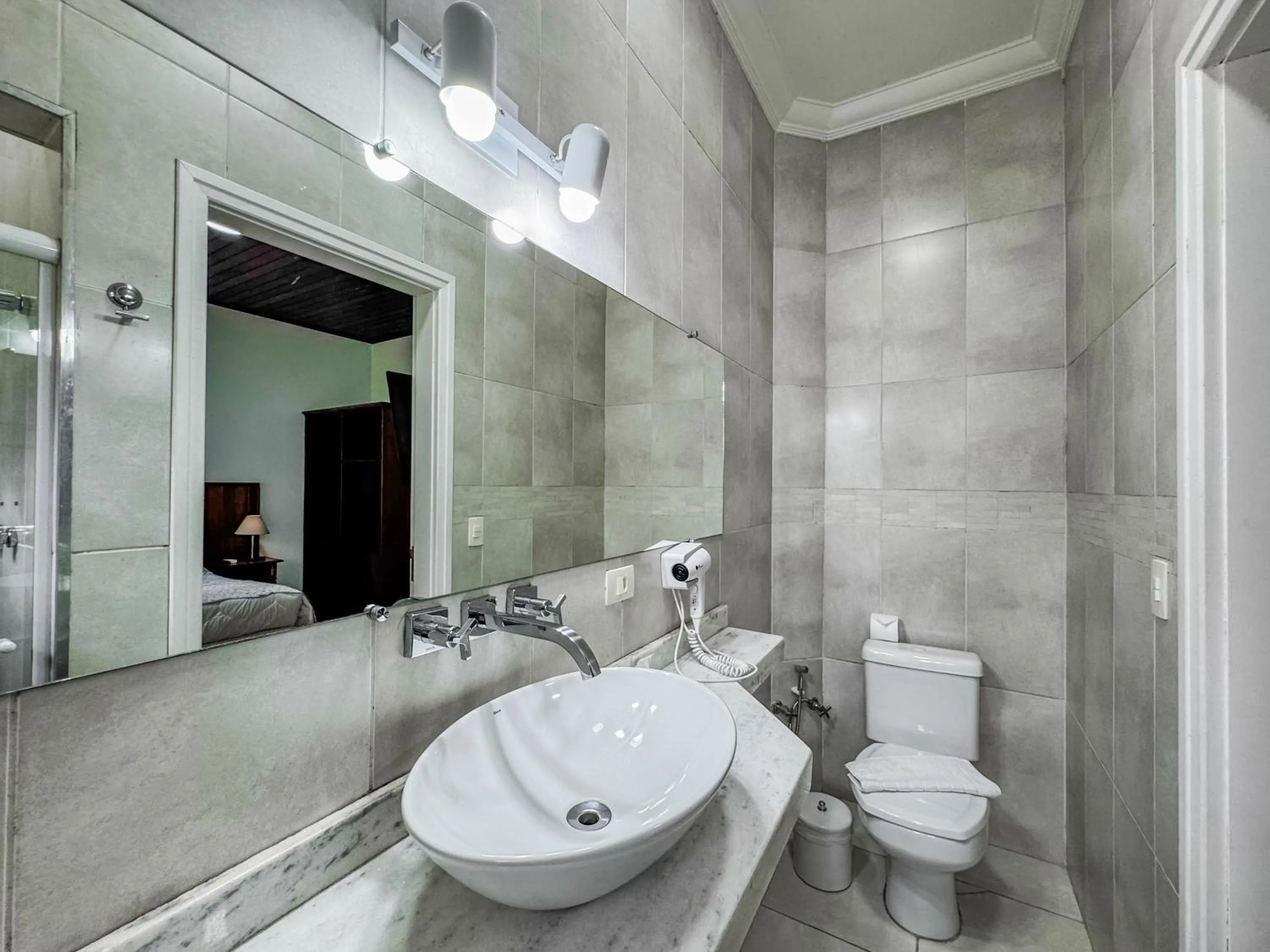 Bathroom in Pousada Victoria Villa By Nacional Inn - A 800 metros da Vila Capivari