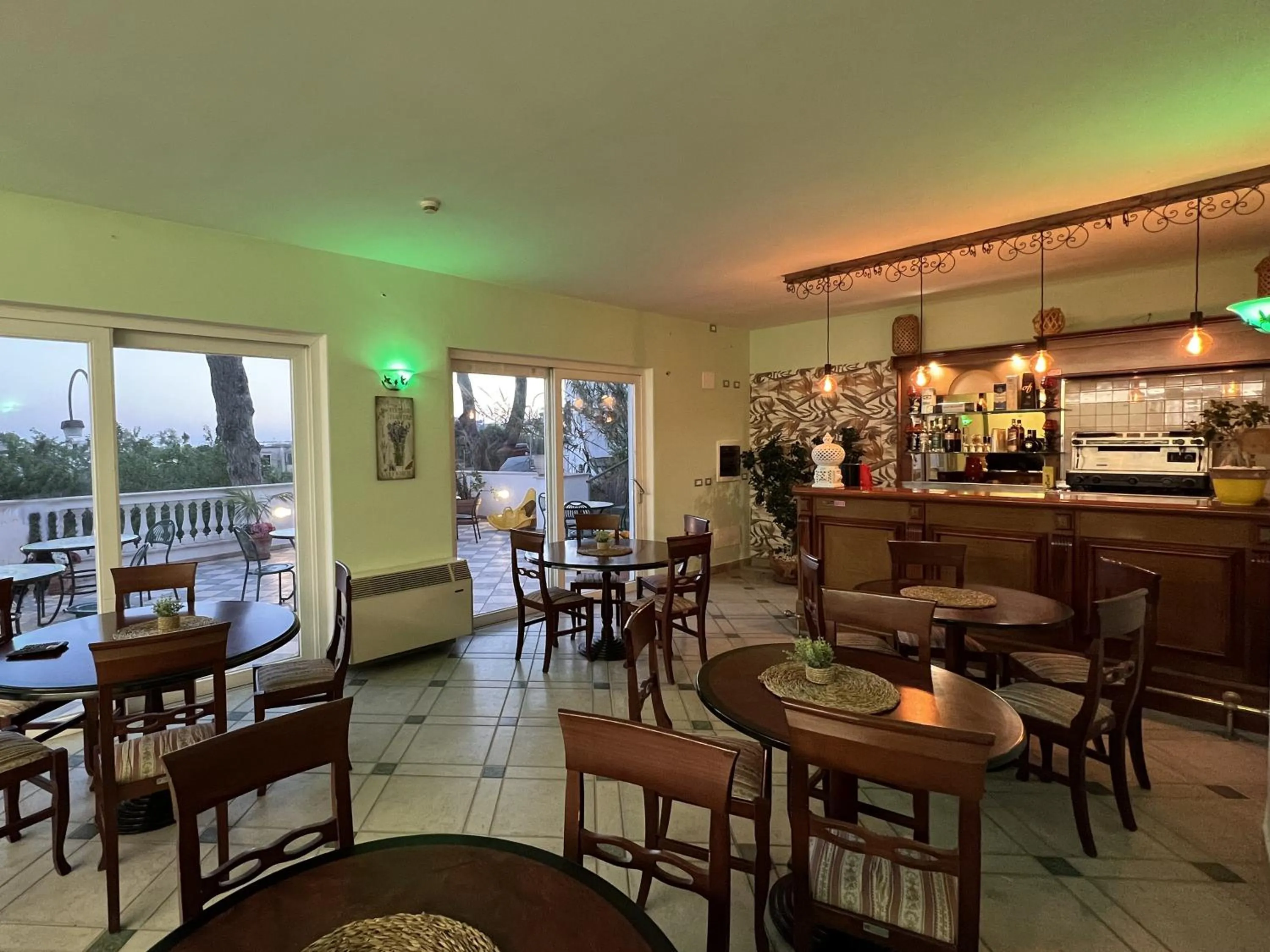 Lounge or bar in Hotel La Ginestra