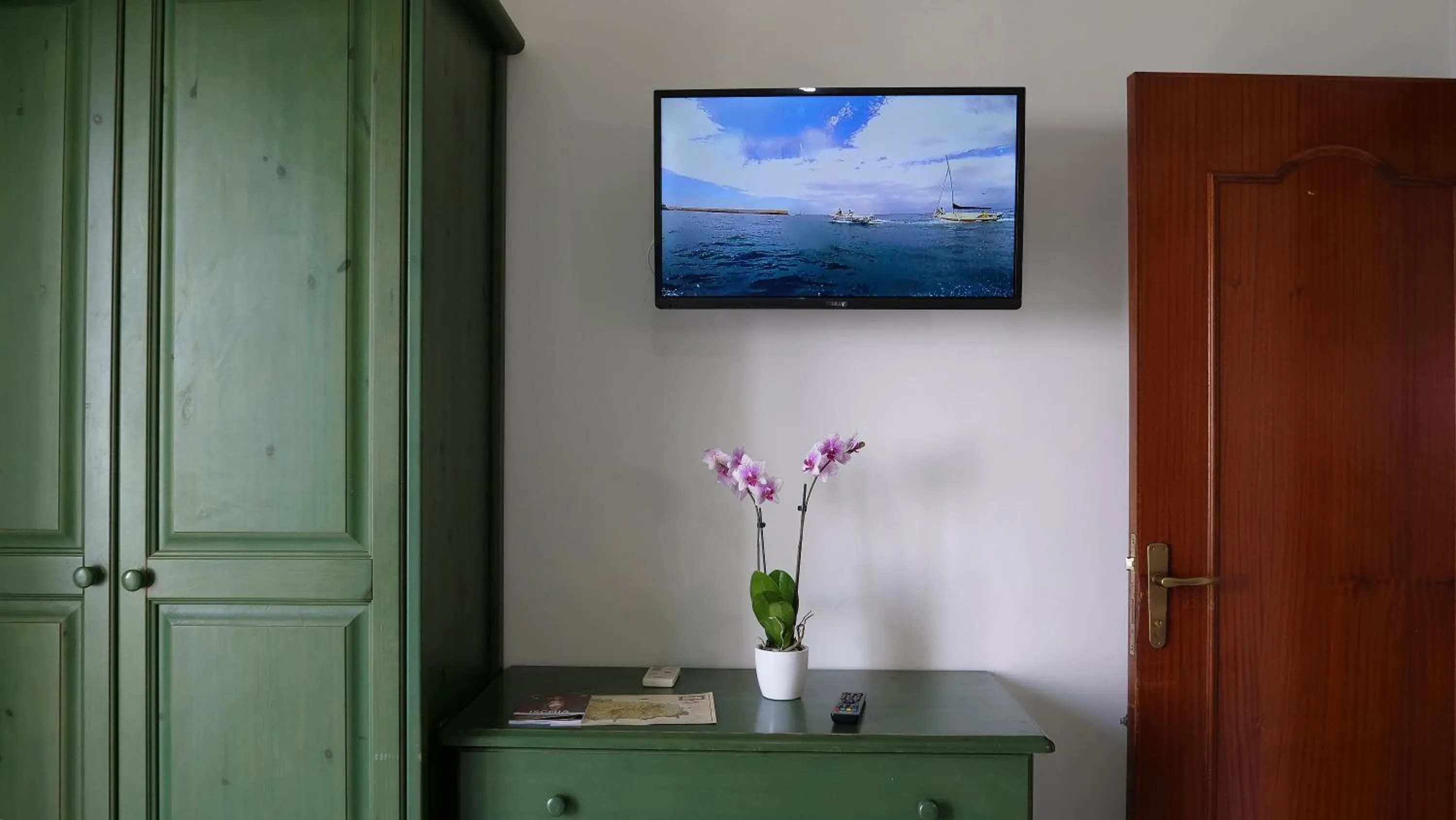 Bedroom in Hotel La Ginestra