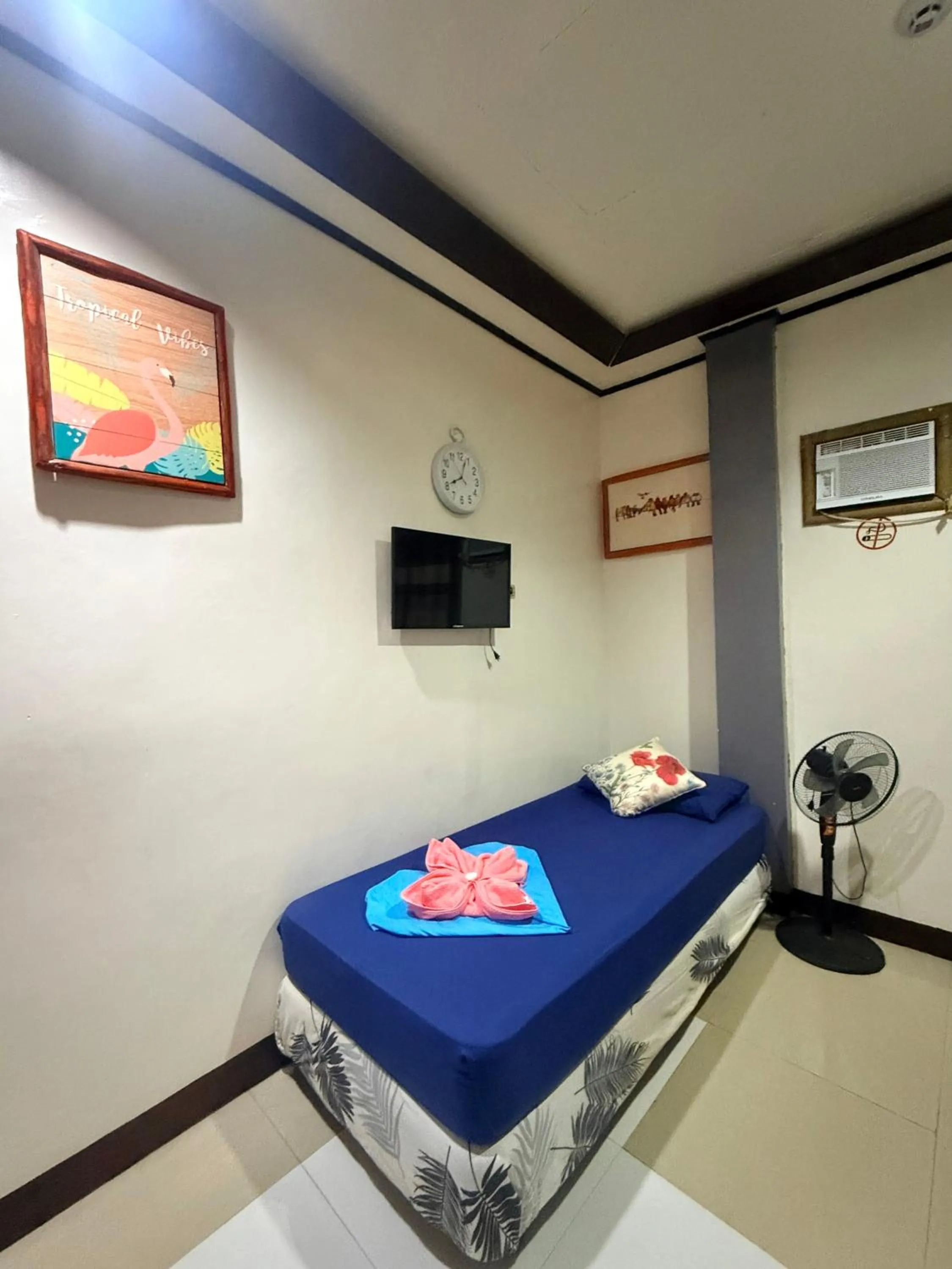 Lolo Bob's Bed And Breakfast