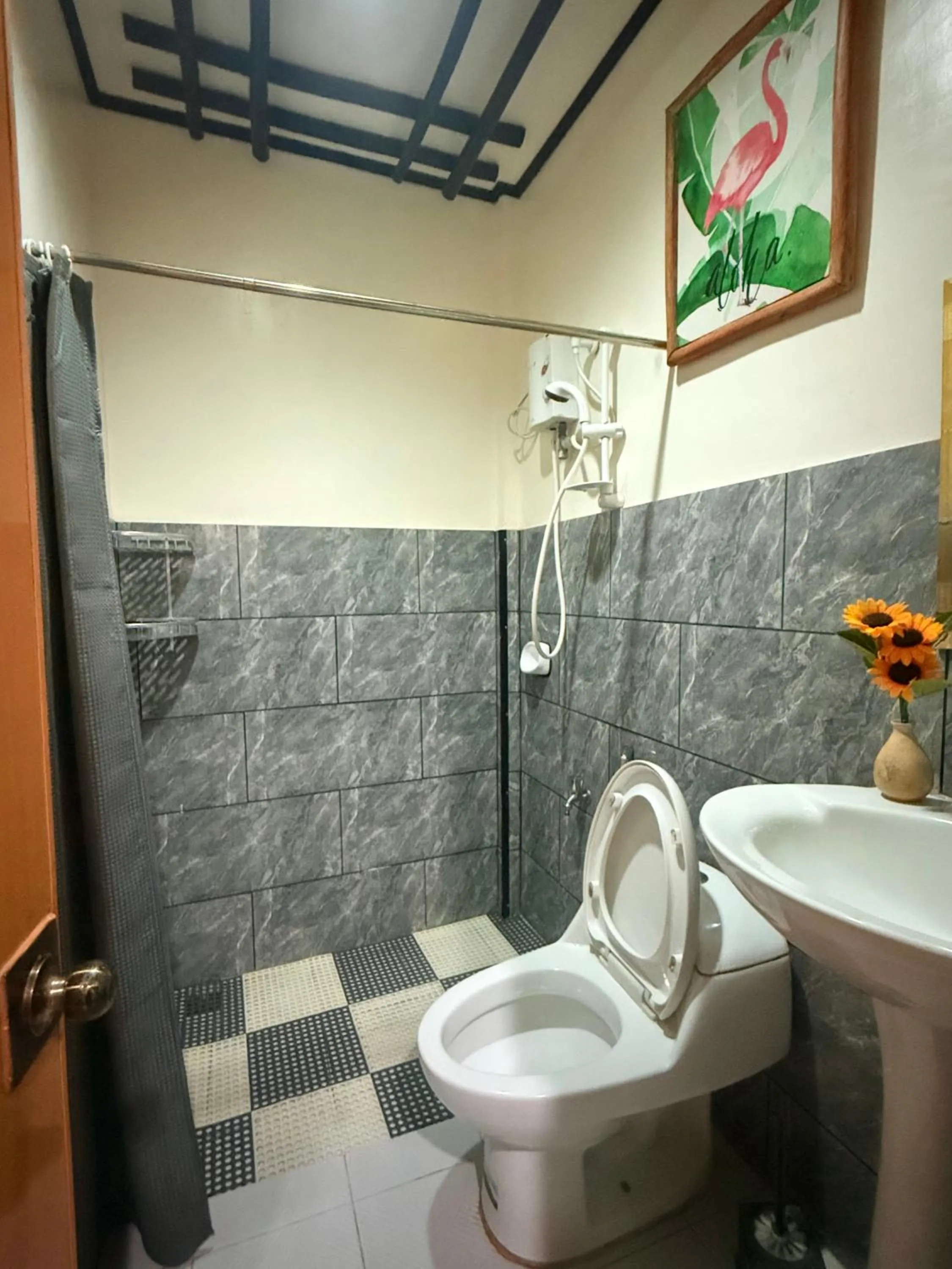 Lolo Bob's Bed And Breakfast