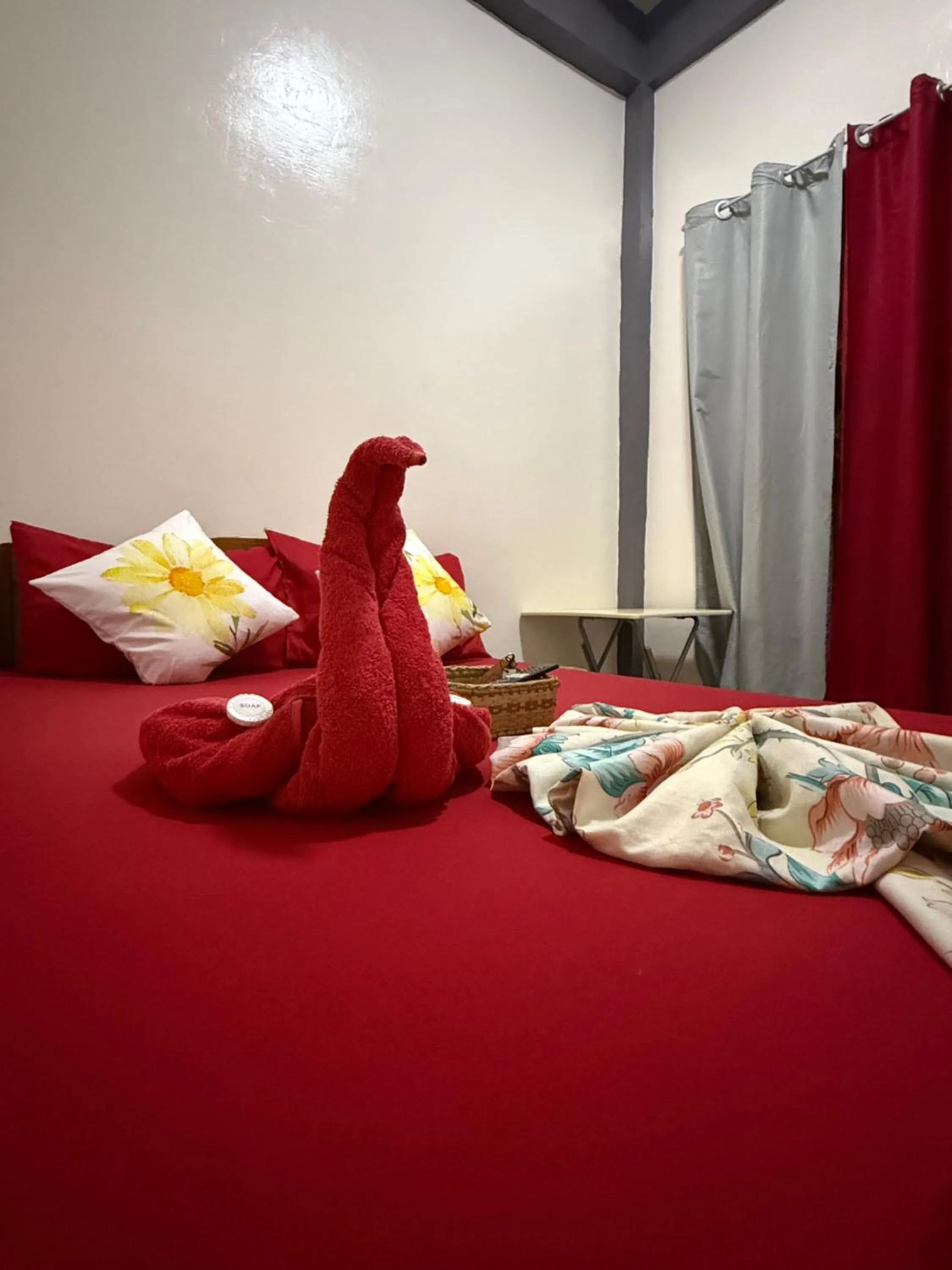 Bed in Lolo Bob's Bed And Breakfast