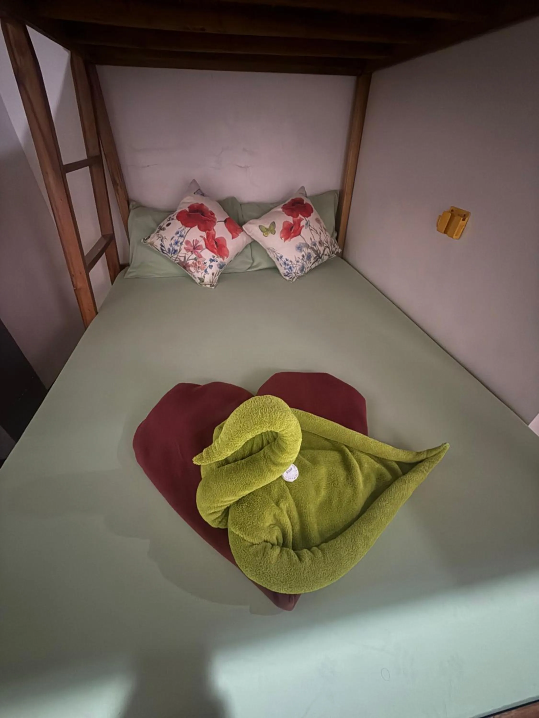 Bed in Lolo Bob's Bed And Breakfast