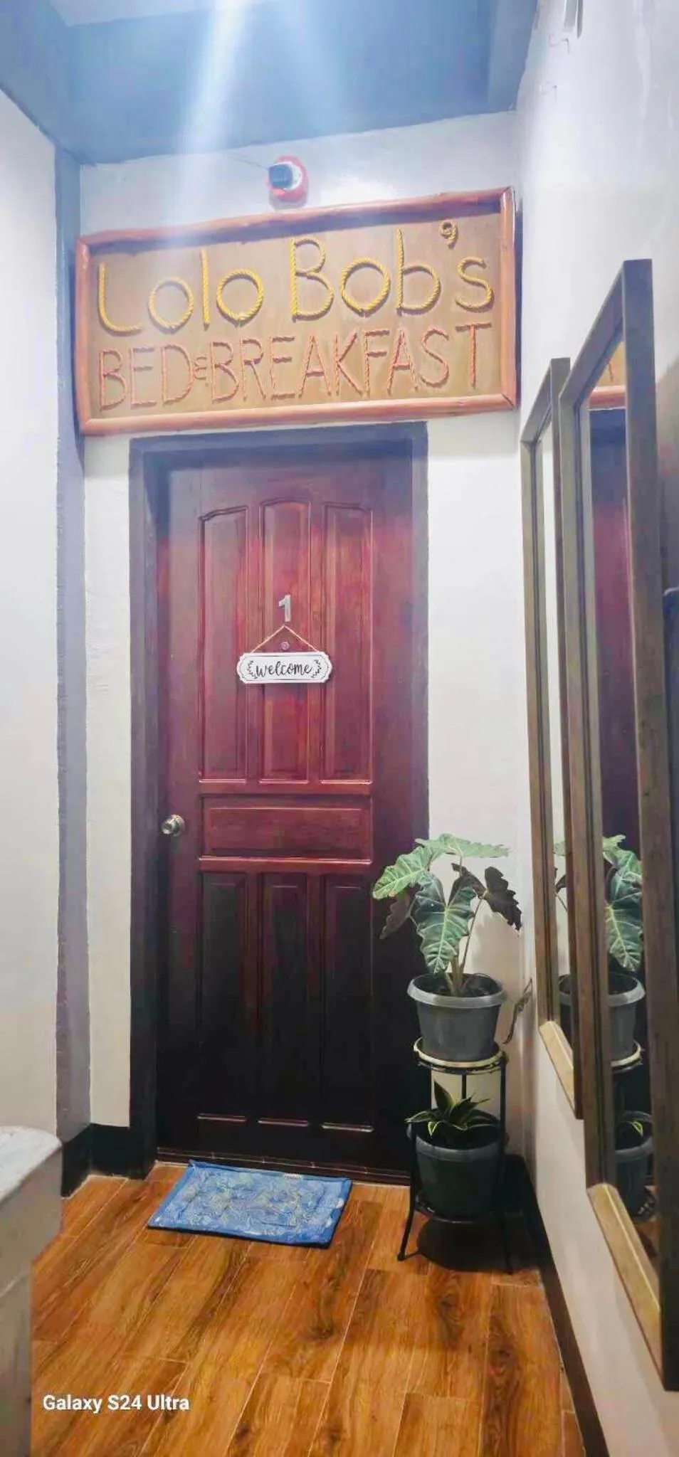 Property building in Lolo Bob's Bed And Breakfast