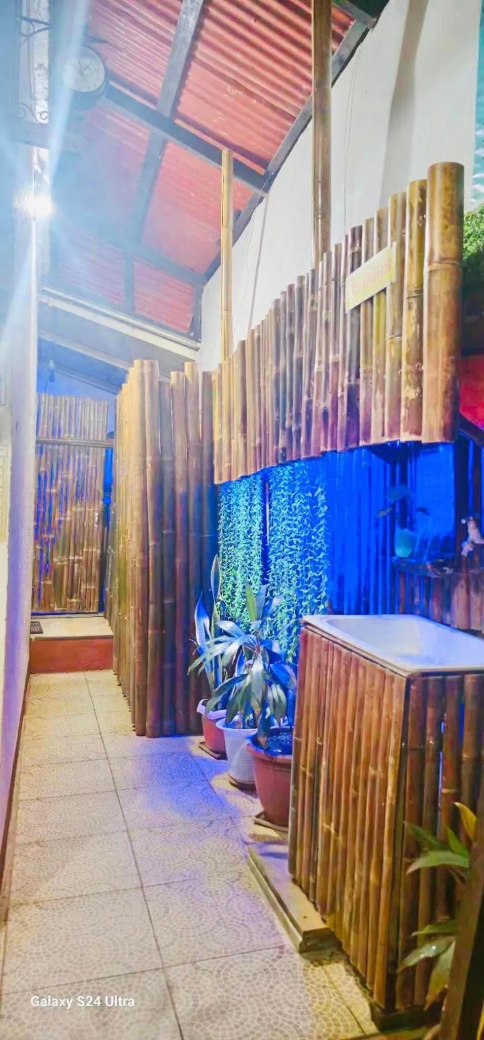 Property building in Lolo Bob's Bed And Breakfast