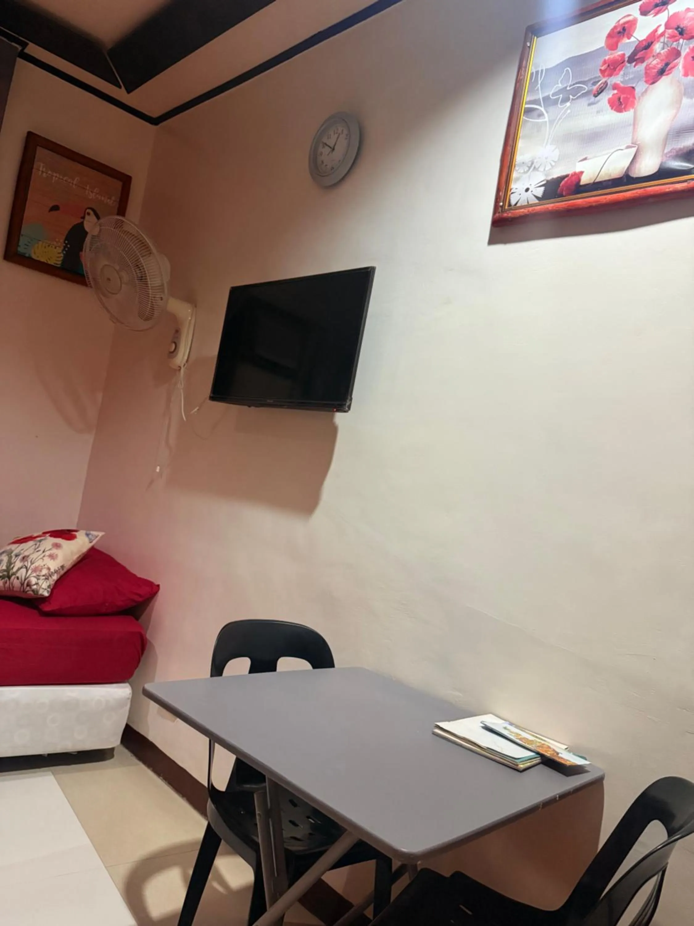 Lolo Bob's Bed And Breakfast