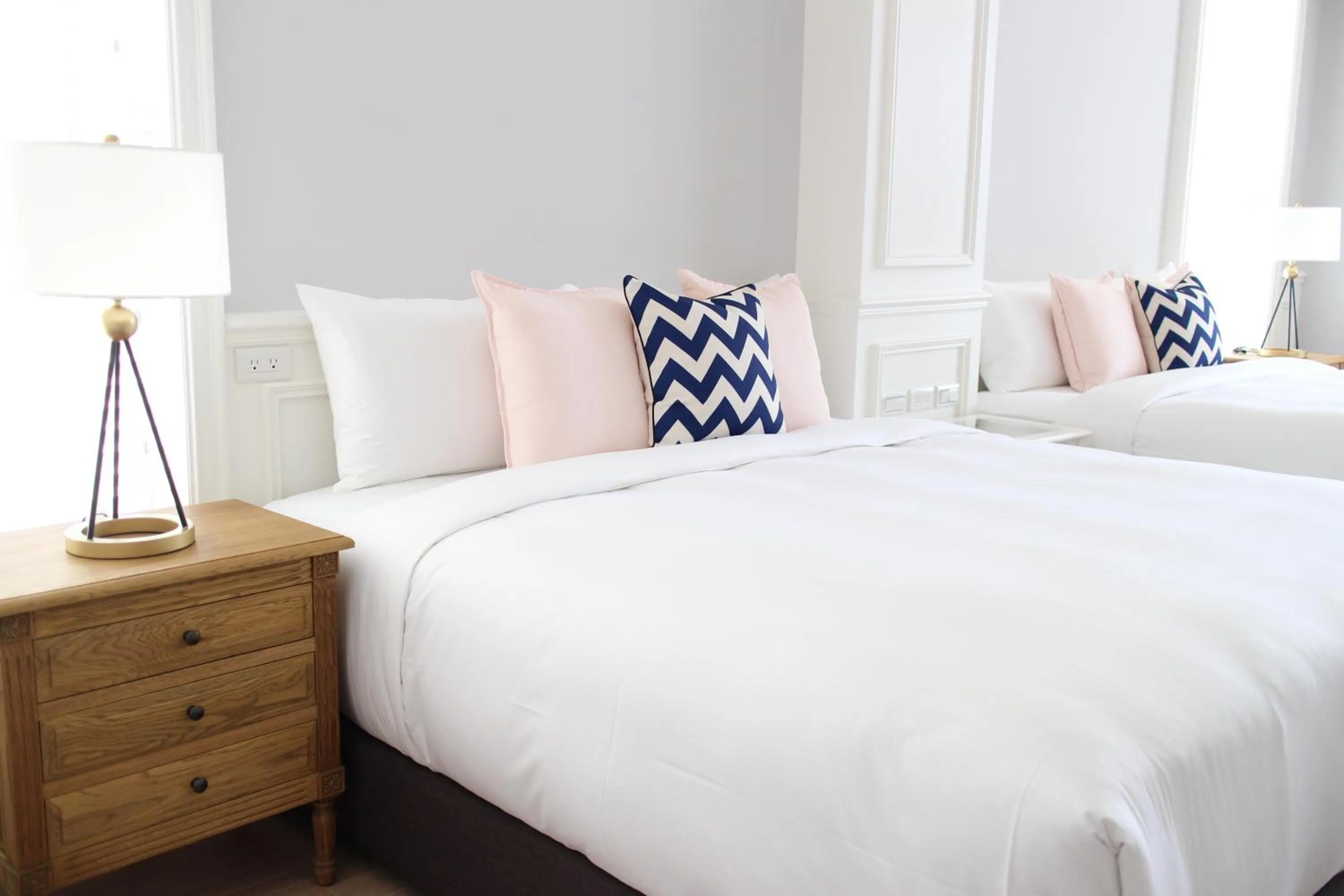 Bed in Notting Leaf B&B