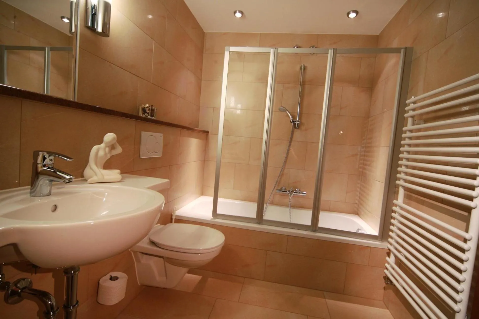 Photo of the whole room in Landgasthof Erber