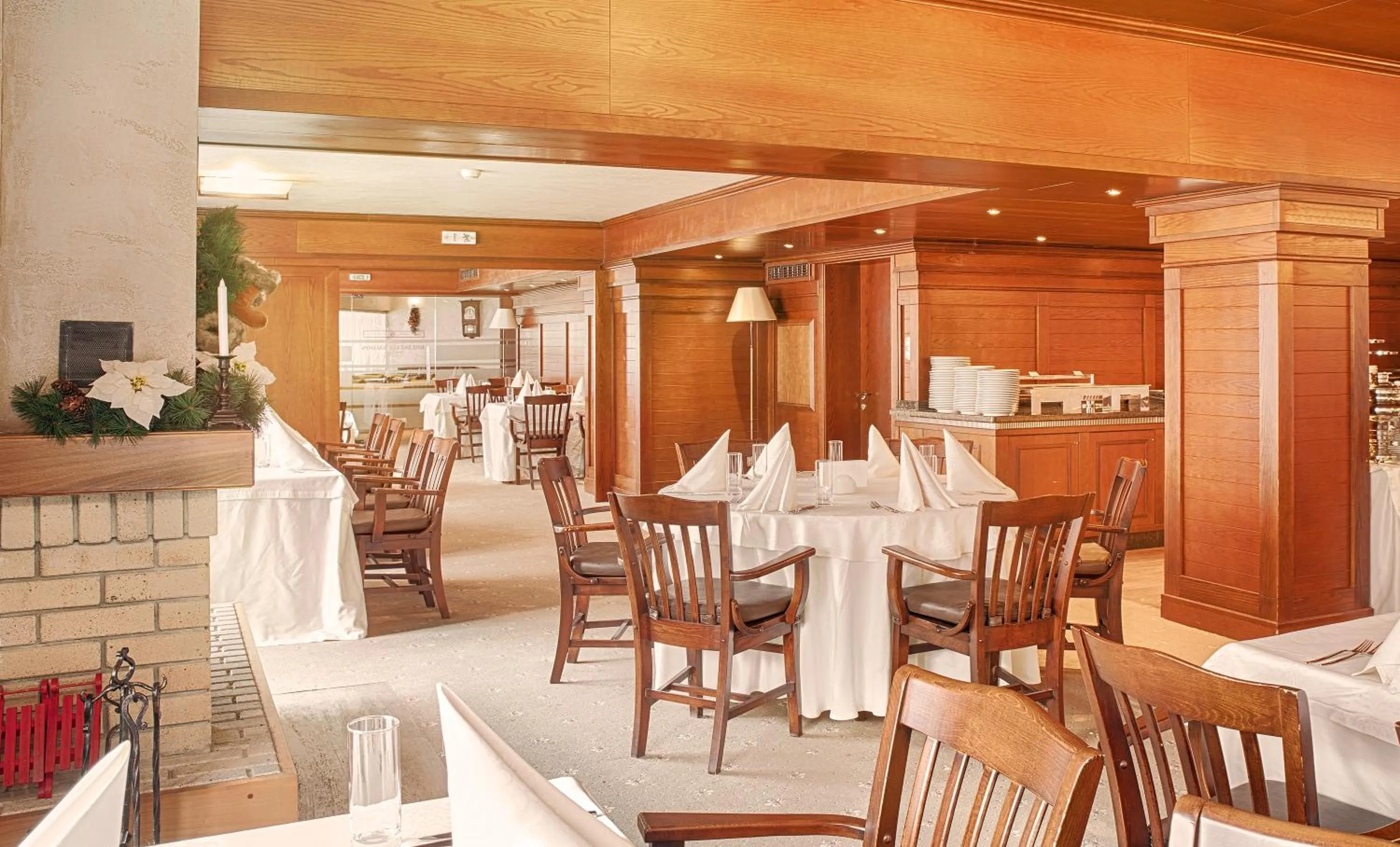 Restaurant/places to eat in Hotel Yastrebets Wellness & Spa