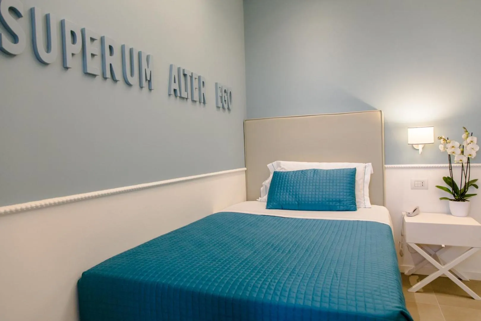 Bed in Hotel Ambassador