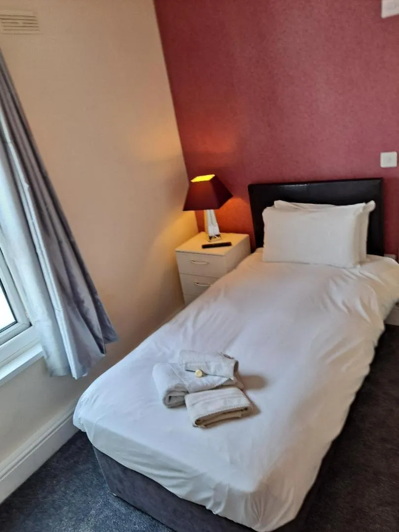 Bed in The Sanderling