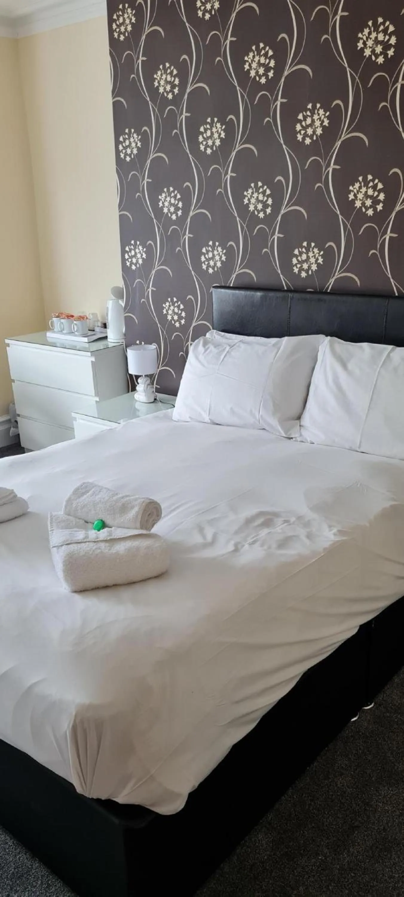 Bed in The Sanderling