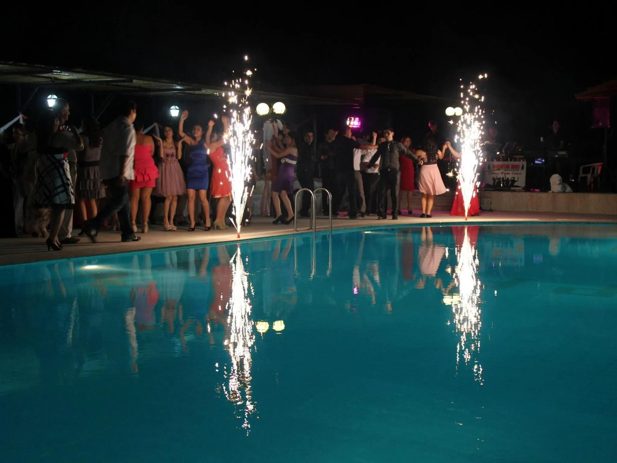 Night in Panorama Plaza