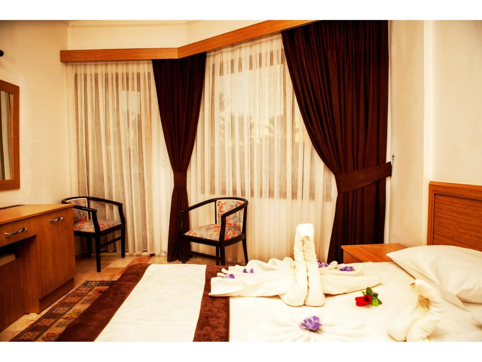 Decorative detail, Bed in Panorama Plaza