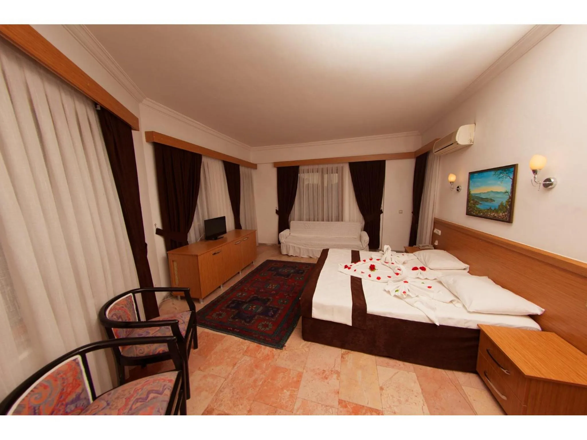 Bedroom, Bed in Panorama Plaza