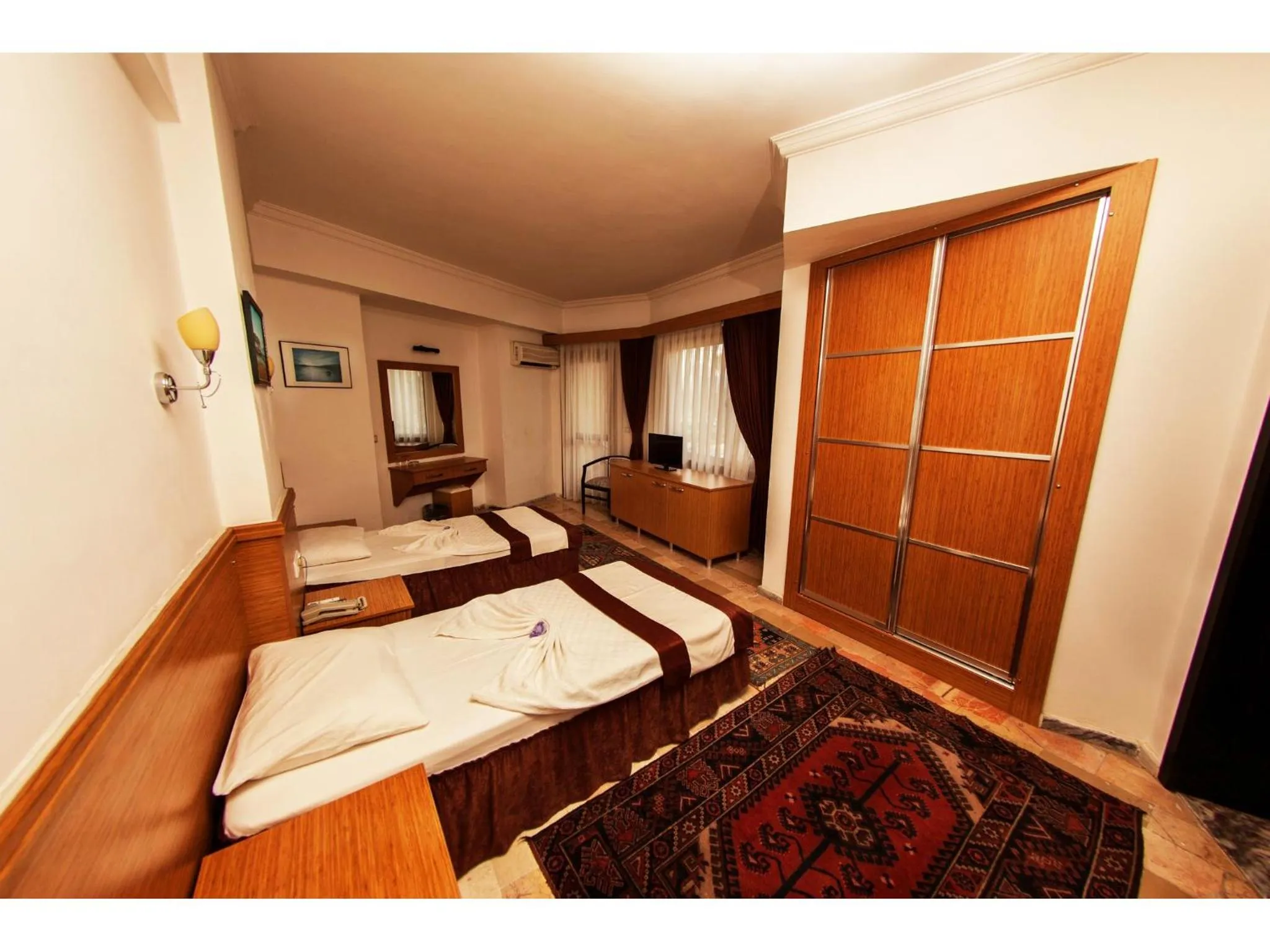 Bedroom, Bed in Panorama Plaza