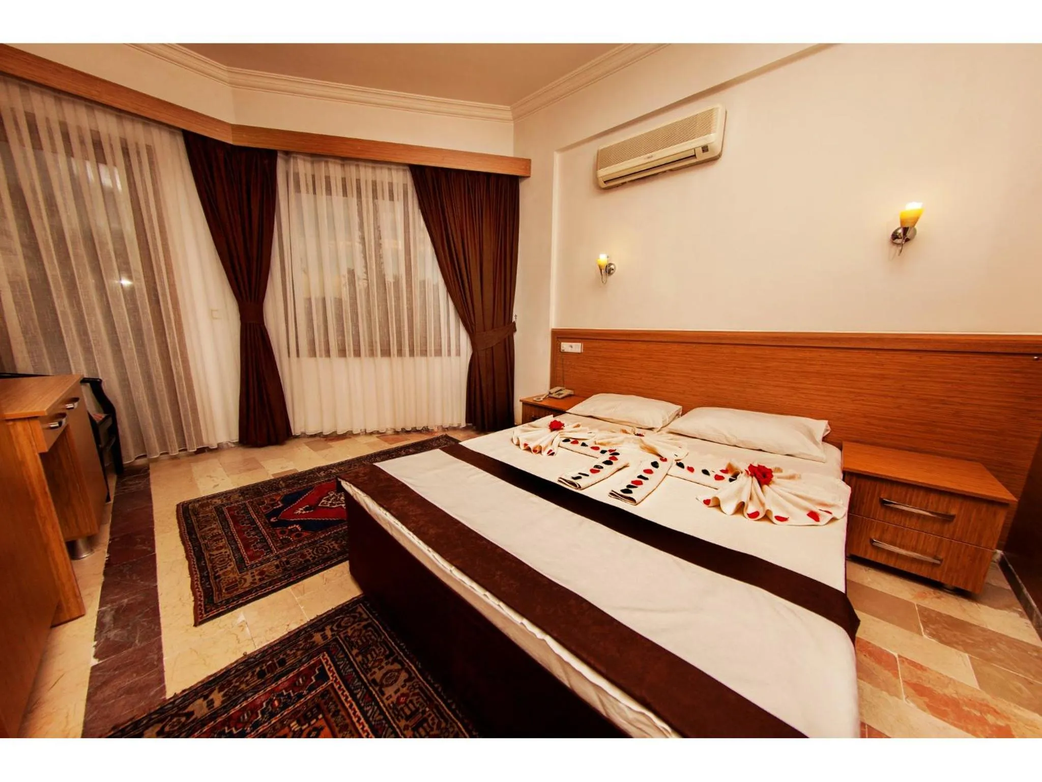 Bedroom, Bed in Panorama Plaza