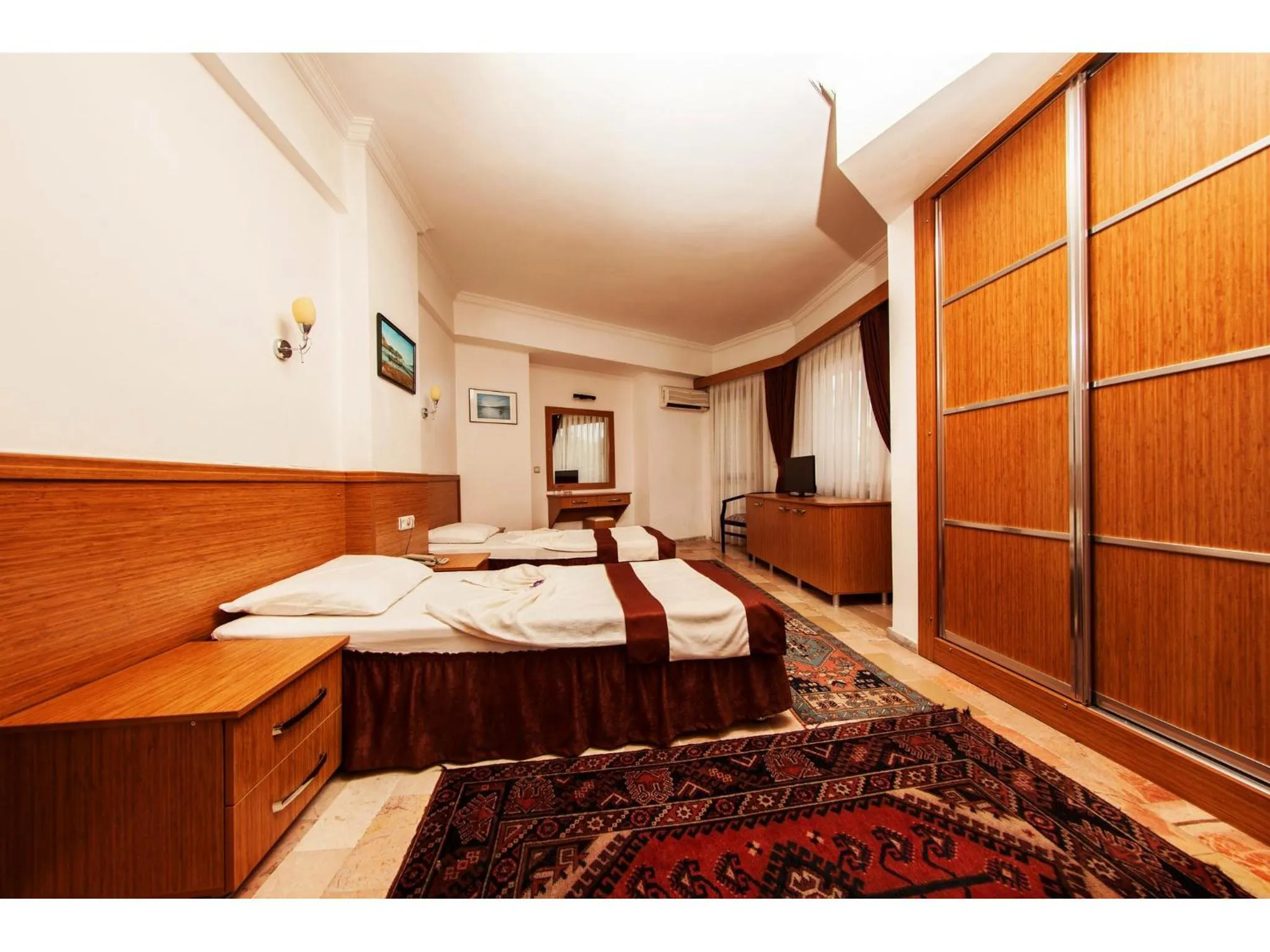 Bedroom, Bed in Panorama Plaza