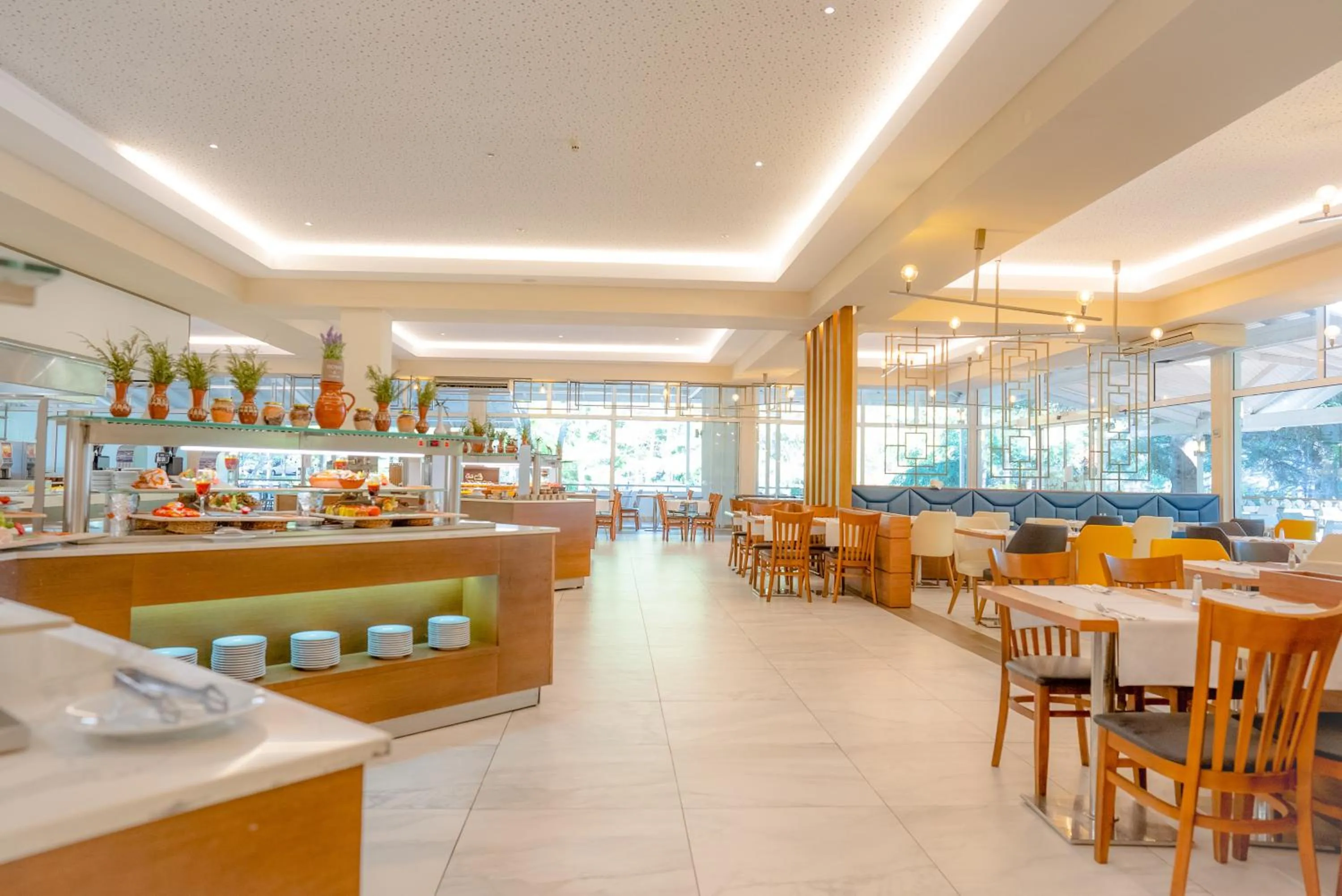 Restaurant/places to eat in Vita Park Hotel & Aqua Park