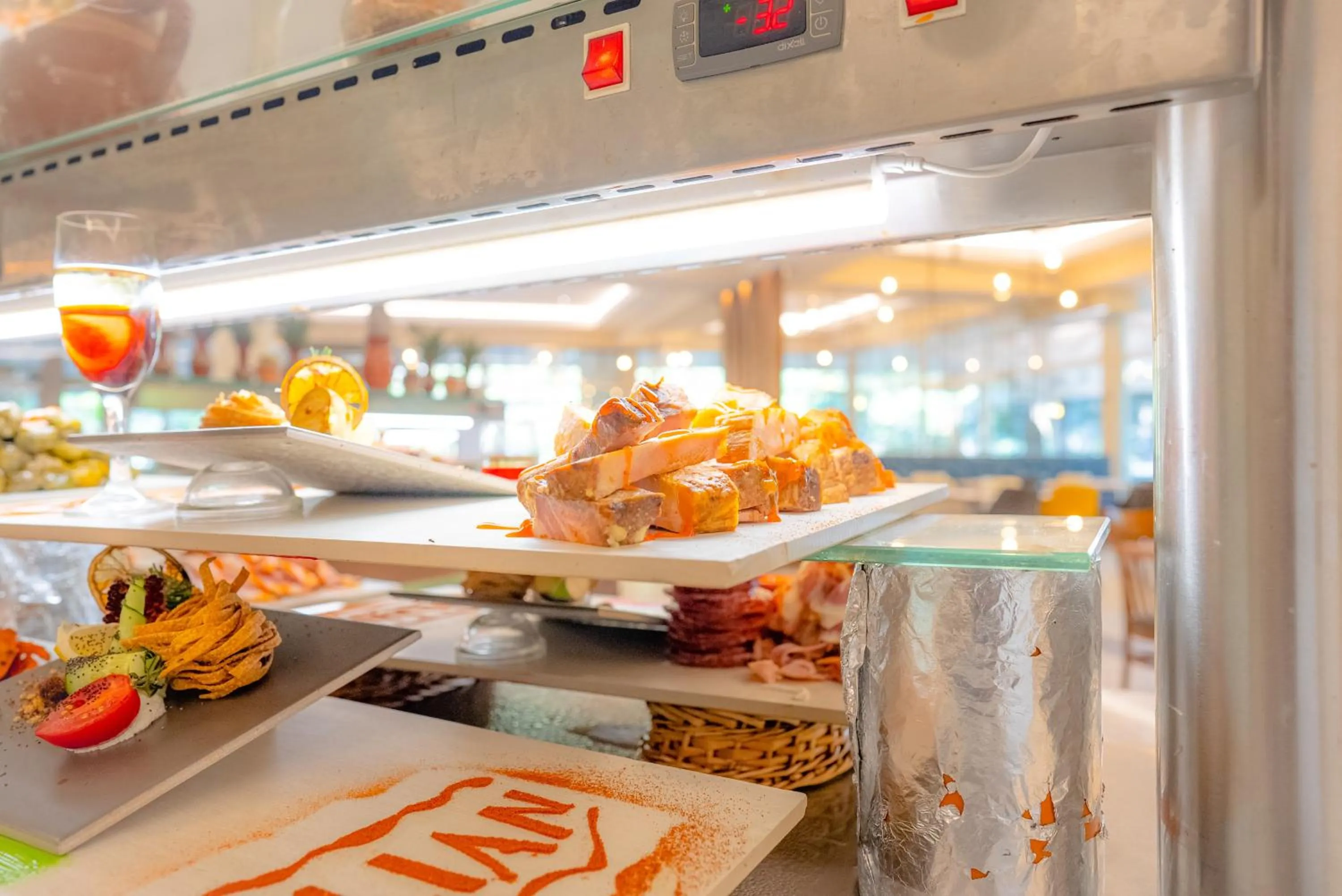 Restaurant/places to eat in Vita Park Hotel & Aqua Park