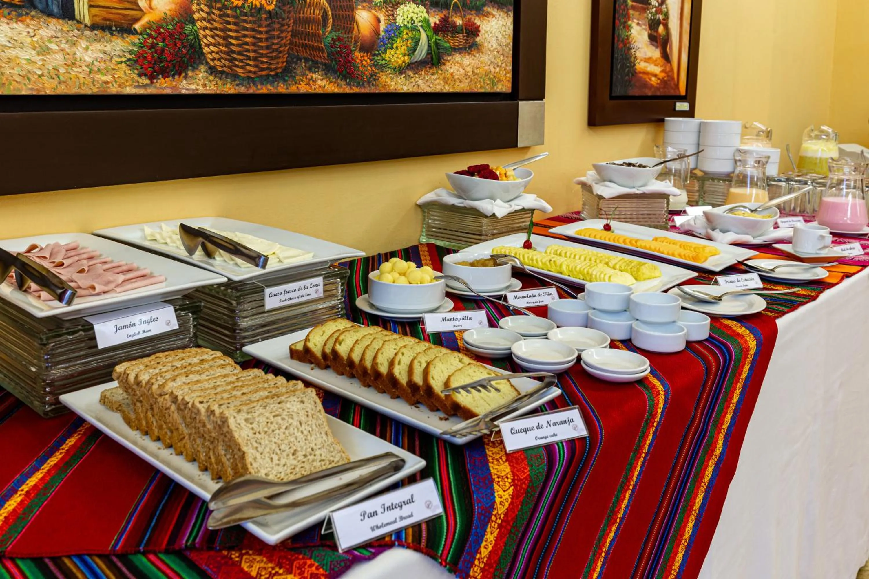 Restaurant/places to eat in LP Los Portales Hotel Tarma