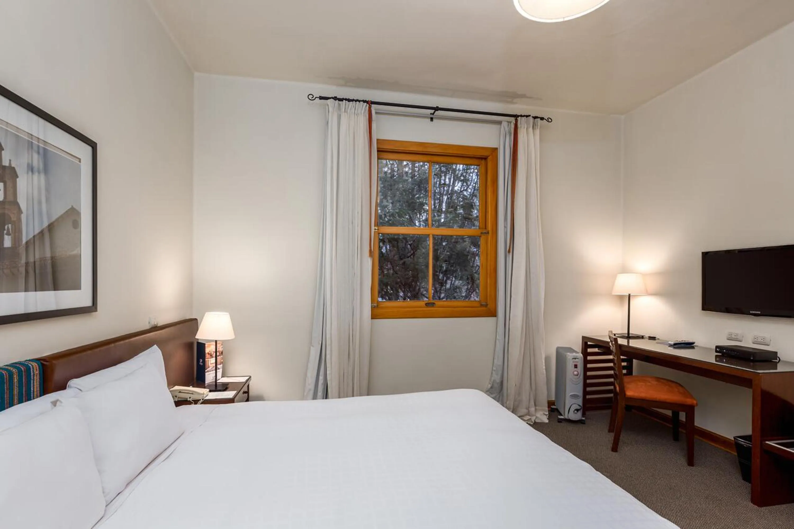 Bedroom, Bed in LP Los Portales Hotel Tarma