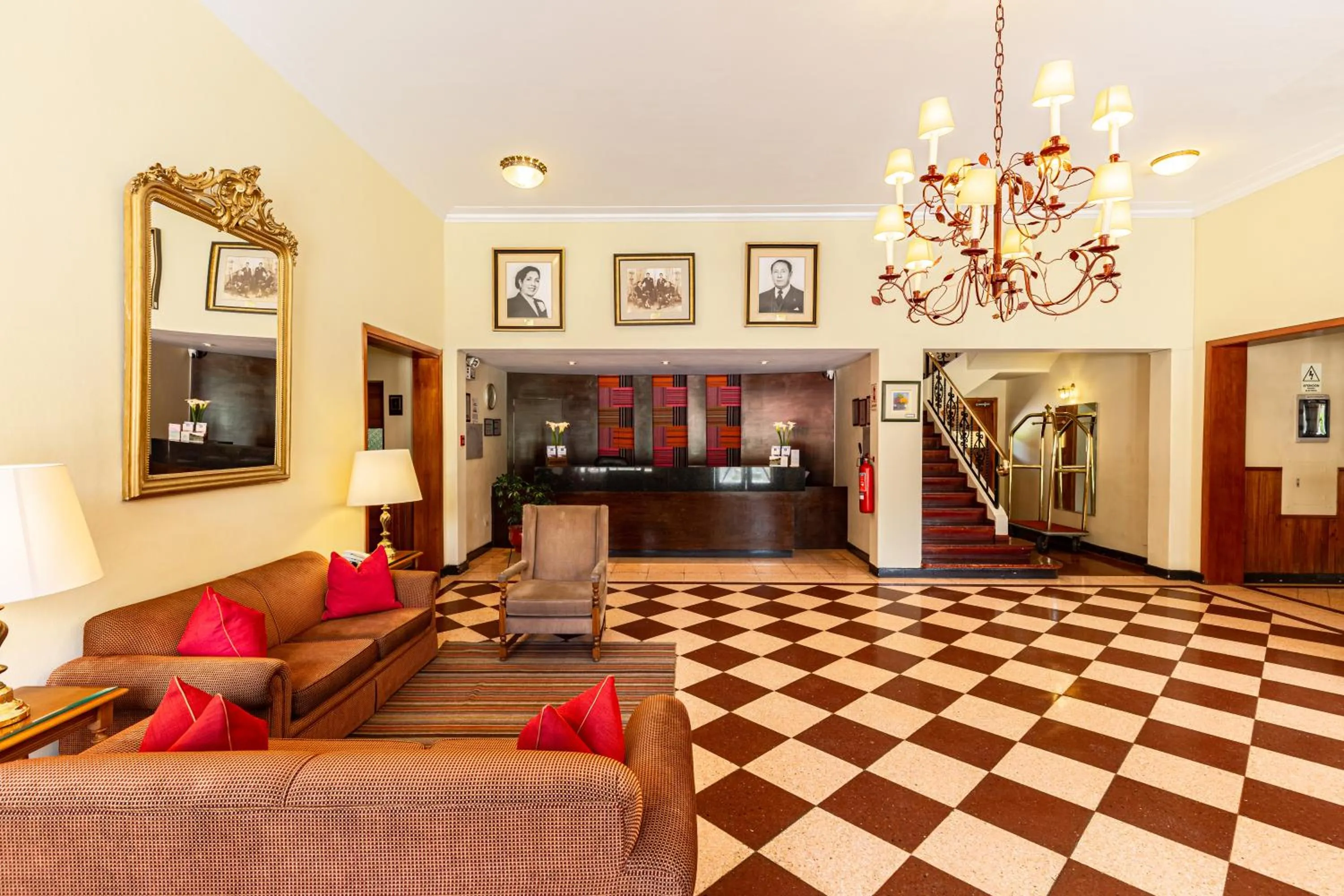 Lobby or reception in LP Los Portales Hotel Tarma