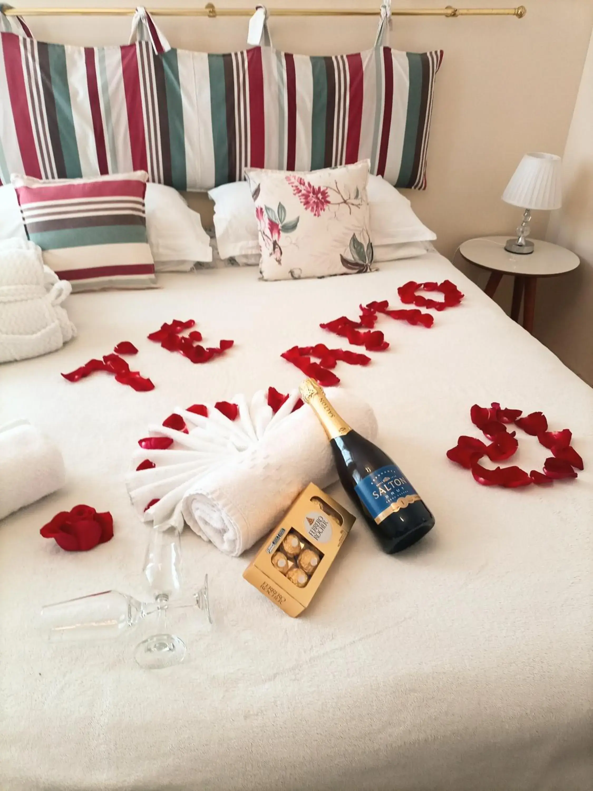Double Room with Spa Bath in Pousada Confraria da Terra Double Room with Spa Bath in Pousada Confraria da Terra