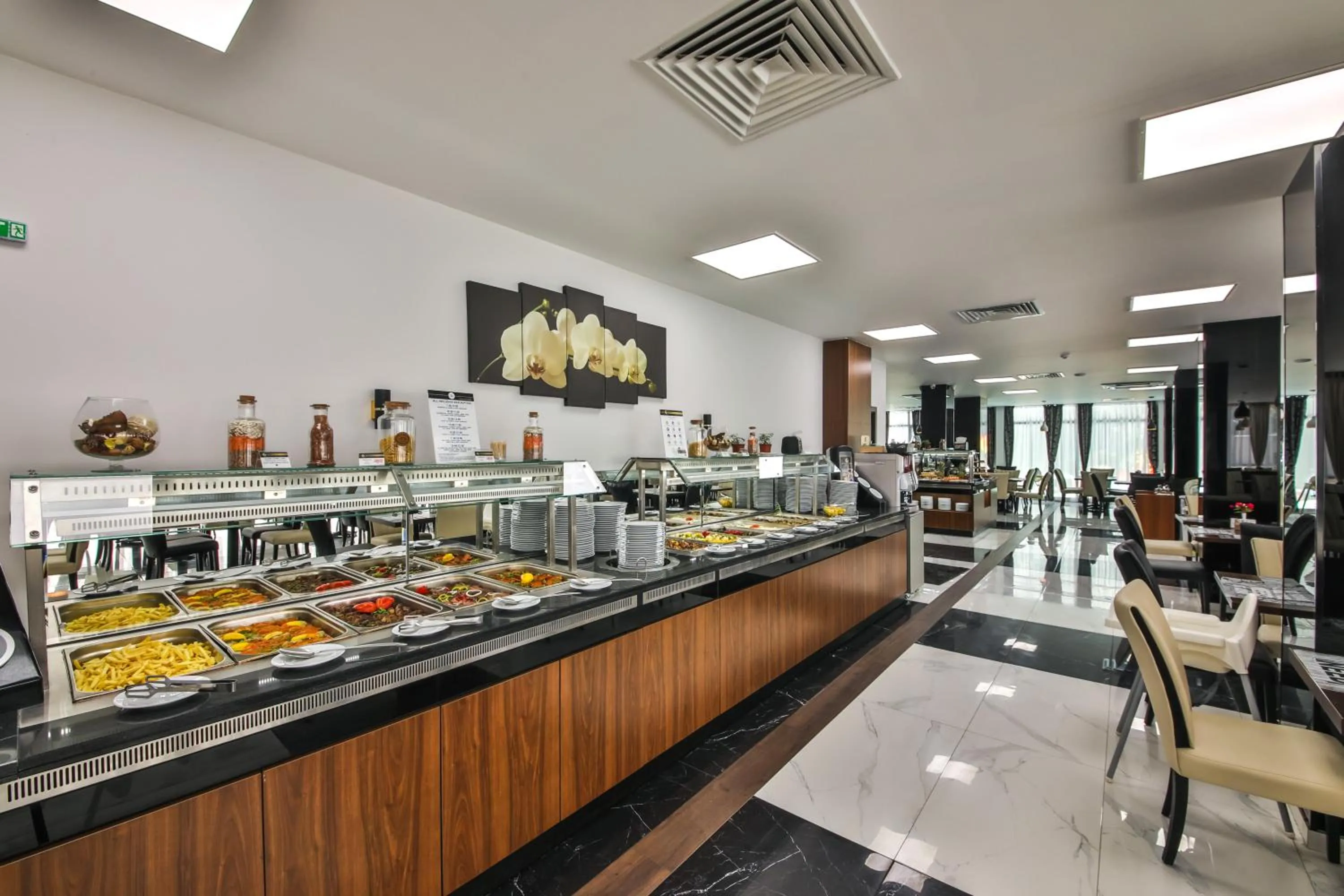 Restaurant/places to eat in Prestige Deluxe Hotel Aquapark Club - All inclusive