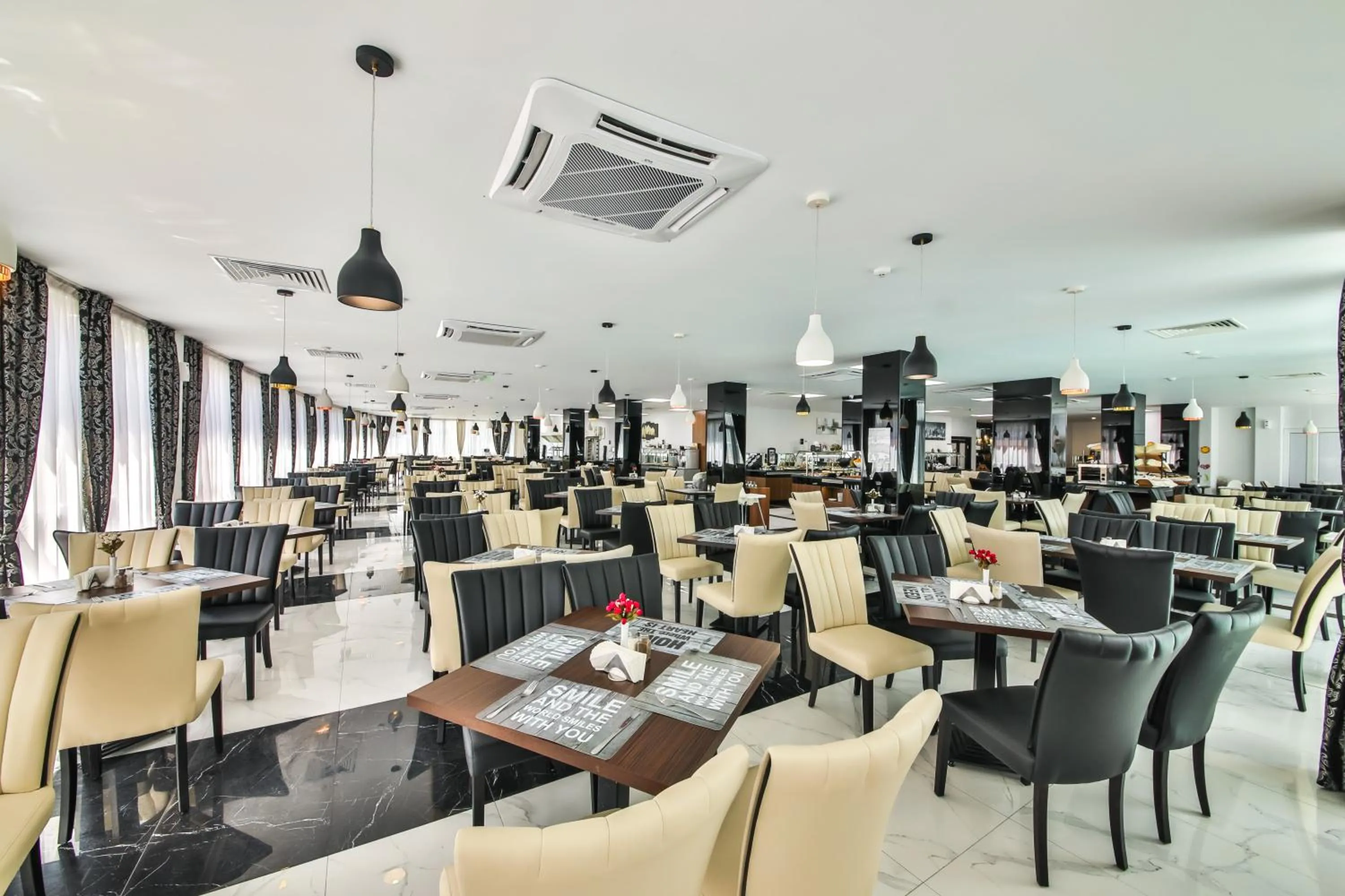 Restaurant/places to eat in Prestige Deluxe Hotel Aquapark Club - All inclusive