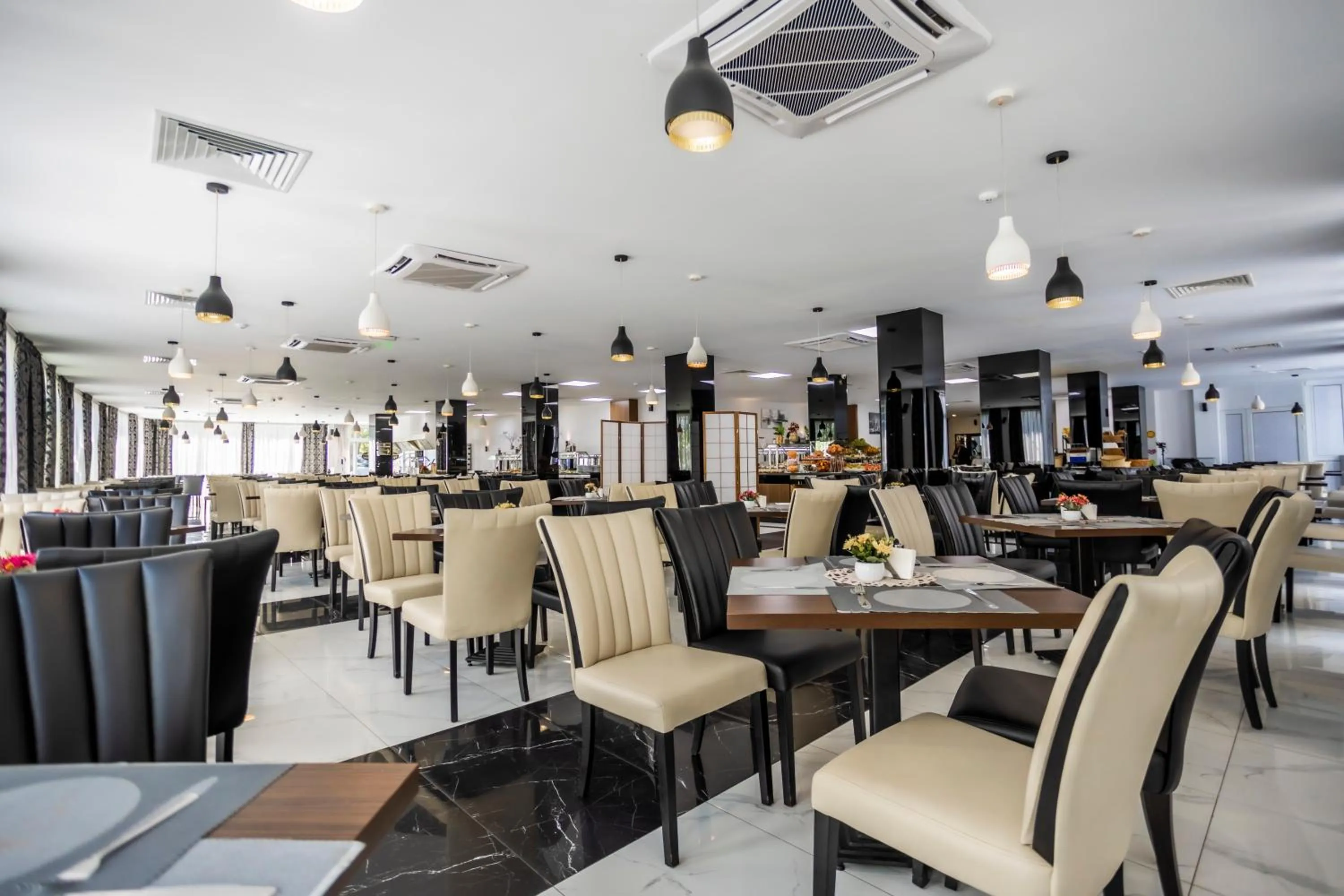 Restaurant/places to eat in Prestige Deluxe Hotel Aquapark Club - All inclusive