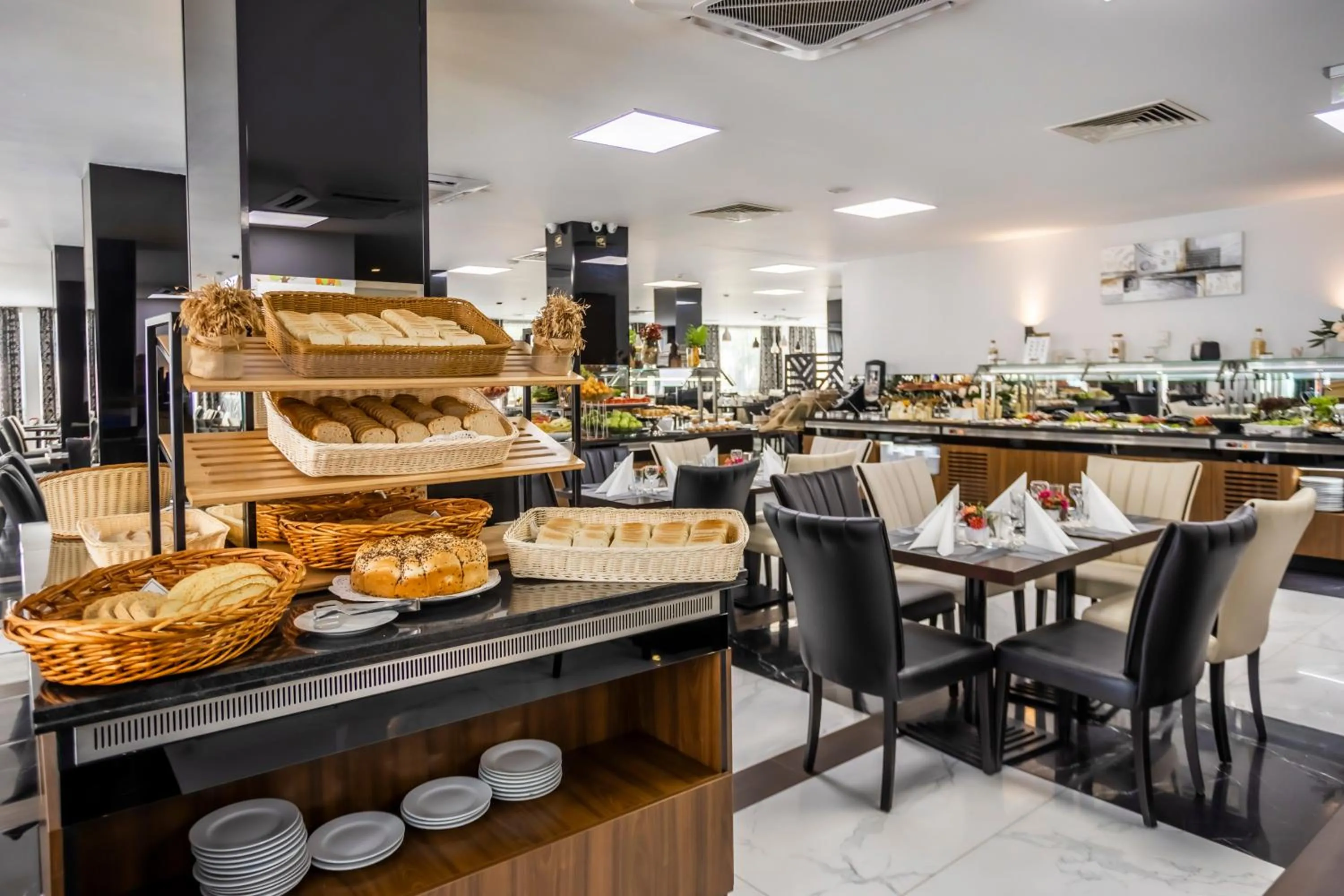 Restaurant/places to eat in Prestige Deluxe Hotel Aquapark Club - All inclusive