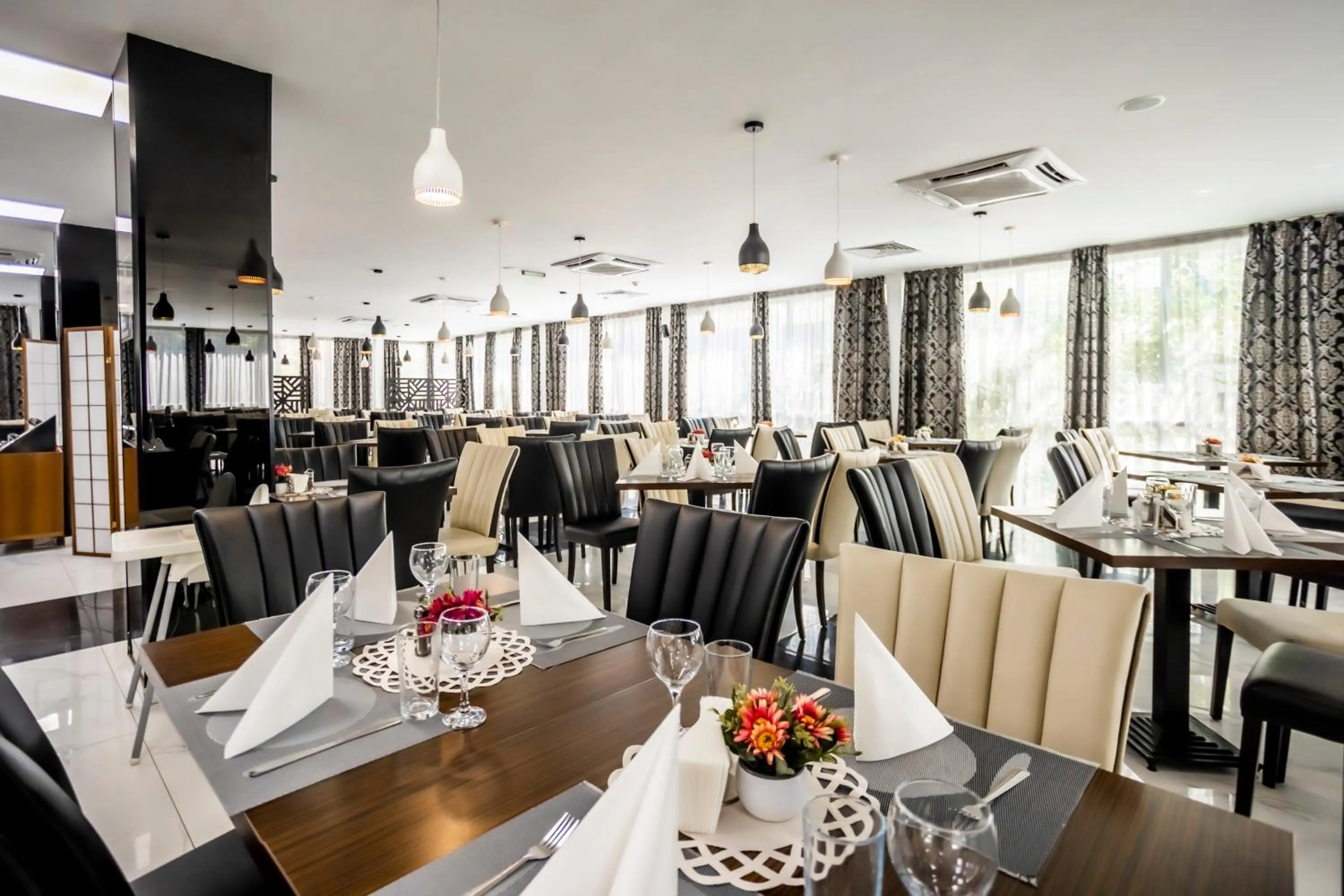 Restaurant/places to eat in Prestige Deluxe Hotel Aquapark Club - All inclusive