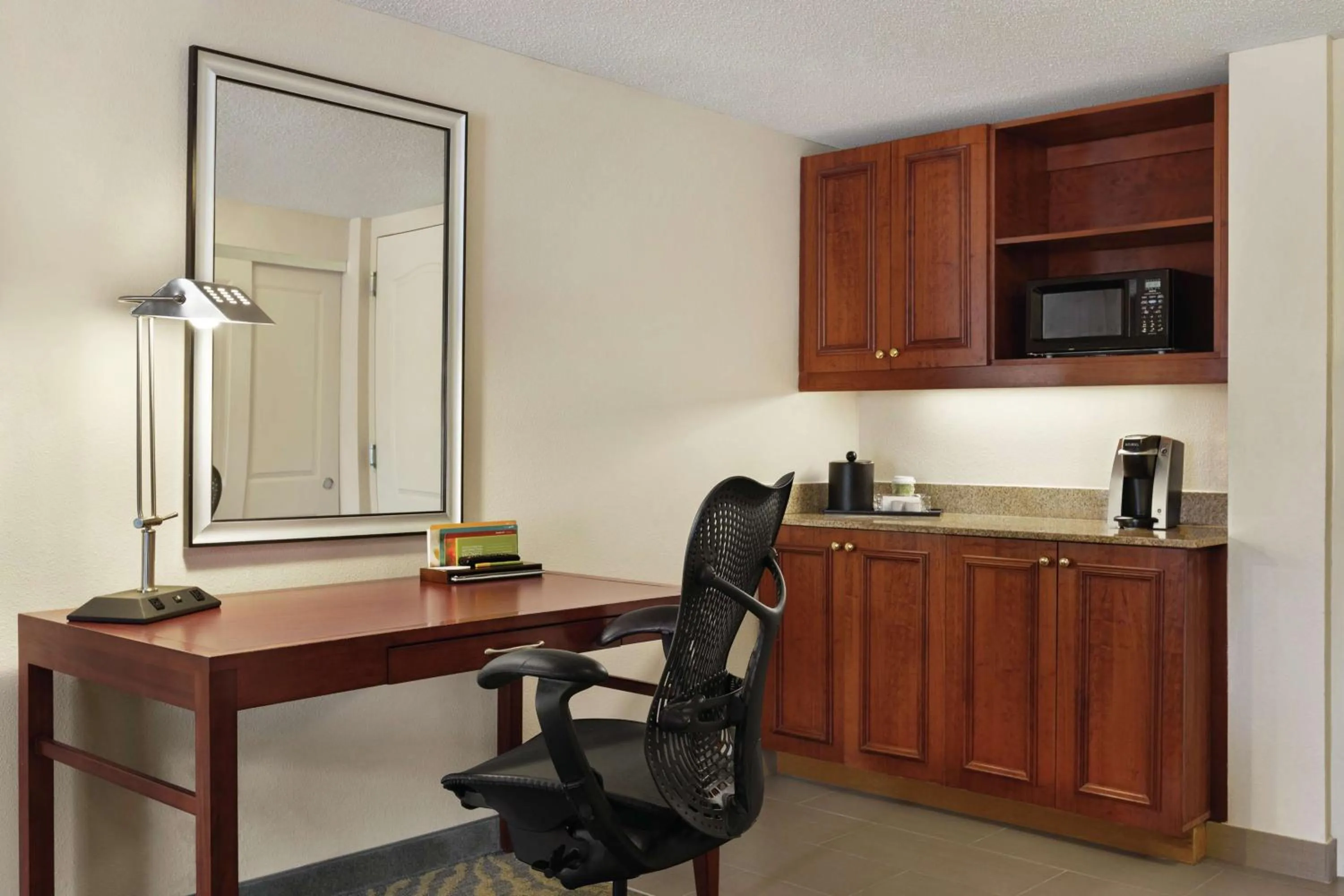 Bedroom in Hilton Garden Inn Shelton