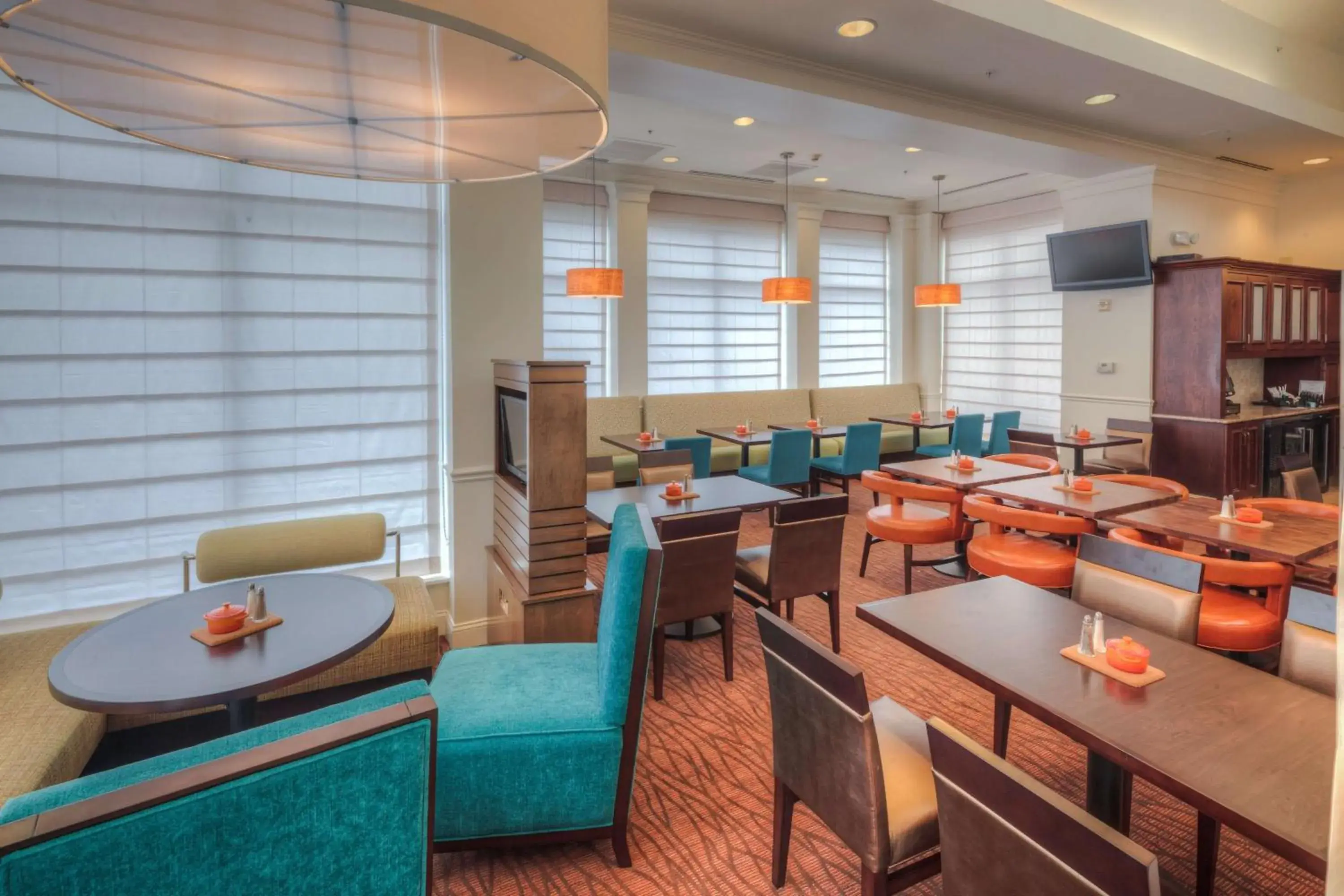 Restaurant/places to eat in Hilton Garden Inn Shelton Restaurant/places to eat in Hilton Garden Inn Shelton