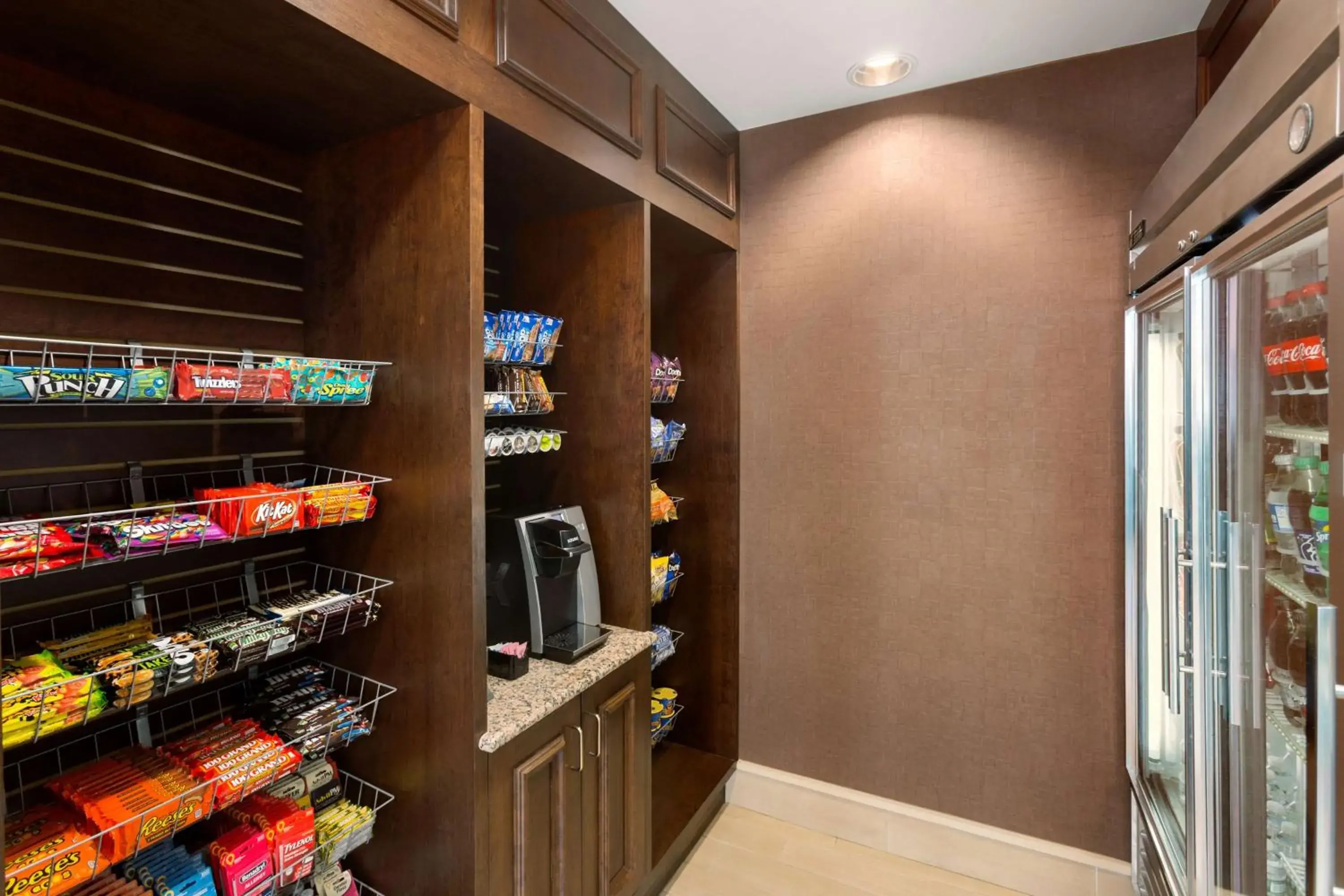 Restaurant/places to eat in Hilton Garden Inn Shelton Restaurant/places to eat in Hilton Garden Inn Shelton