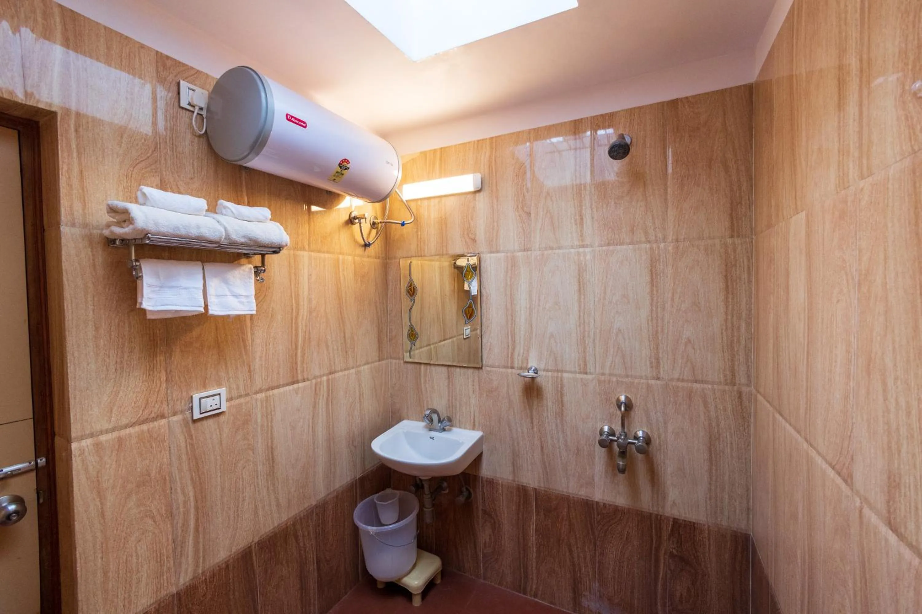 Toilet in IBC Honeydew Exotica Resort