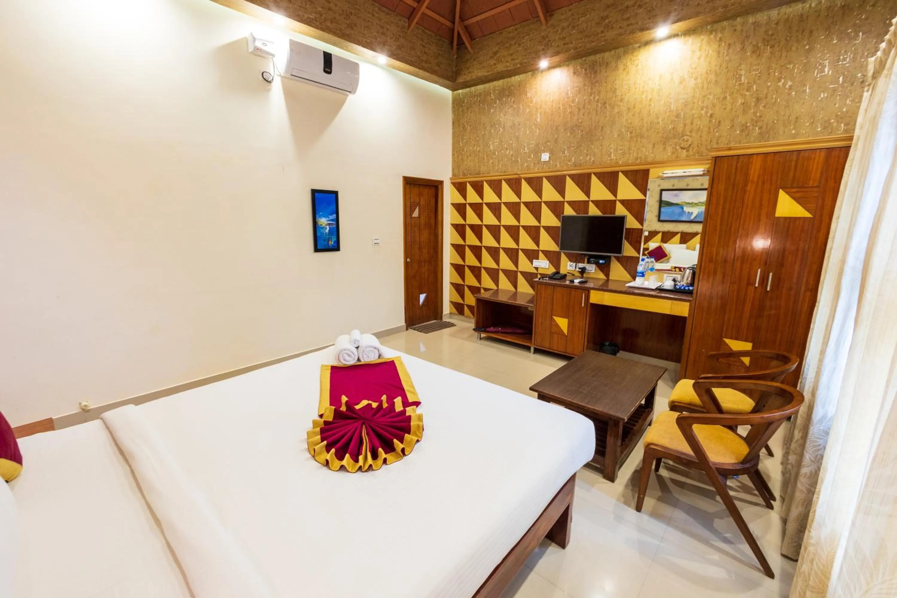 Bed in IBC Honeydew Exotica Resort
