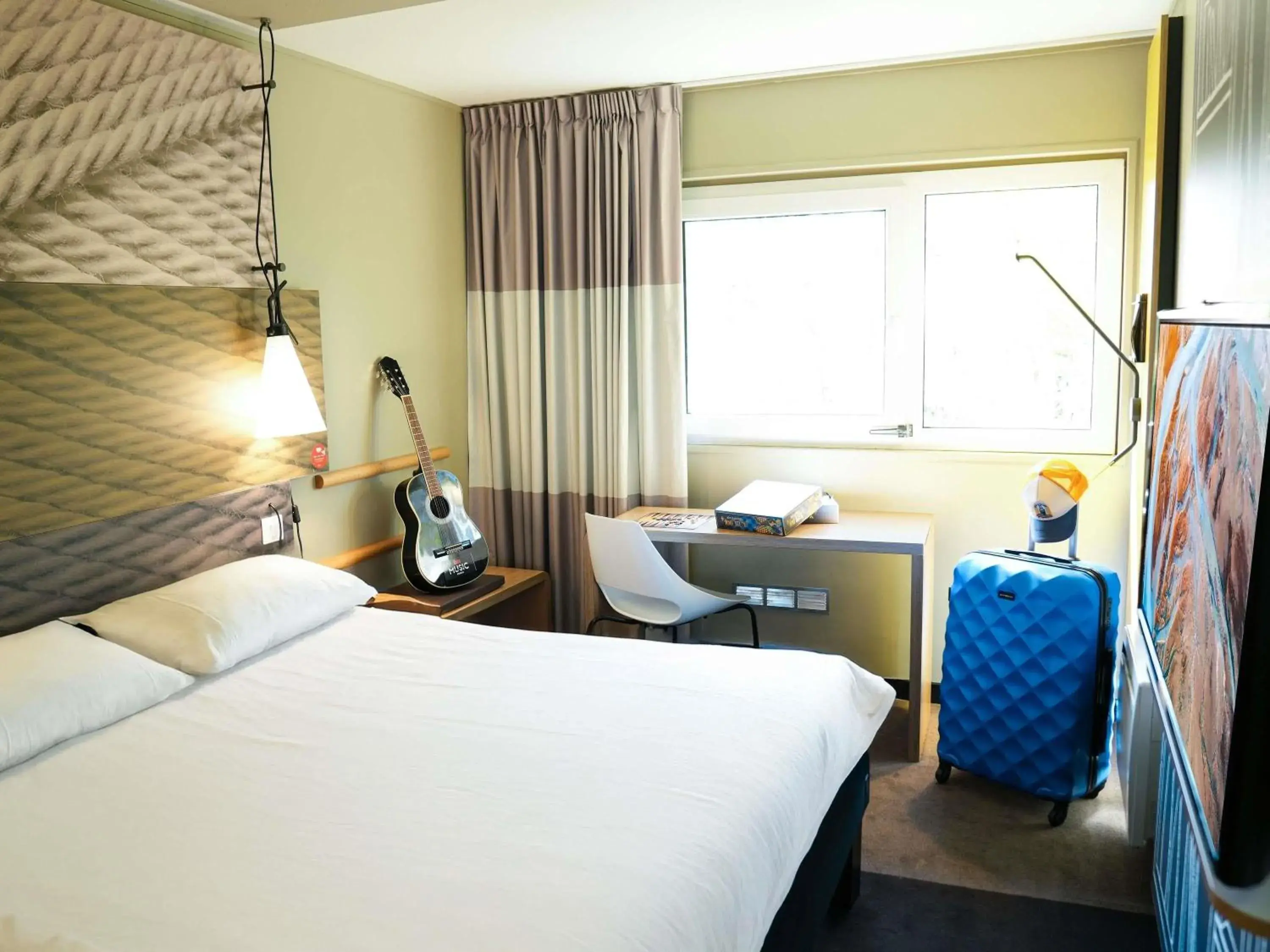 Property building, Bed in ibis Caen Porte d’Angleterre Property building, Bed in ibis Caen Porte d’Angleterre