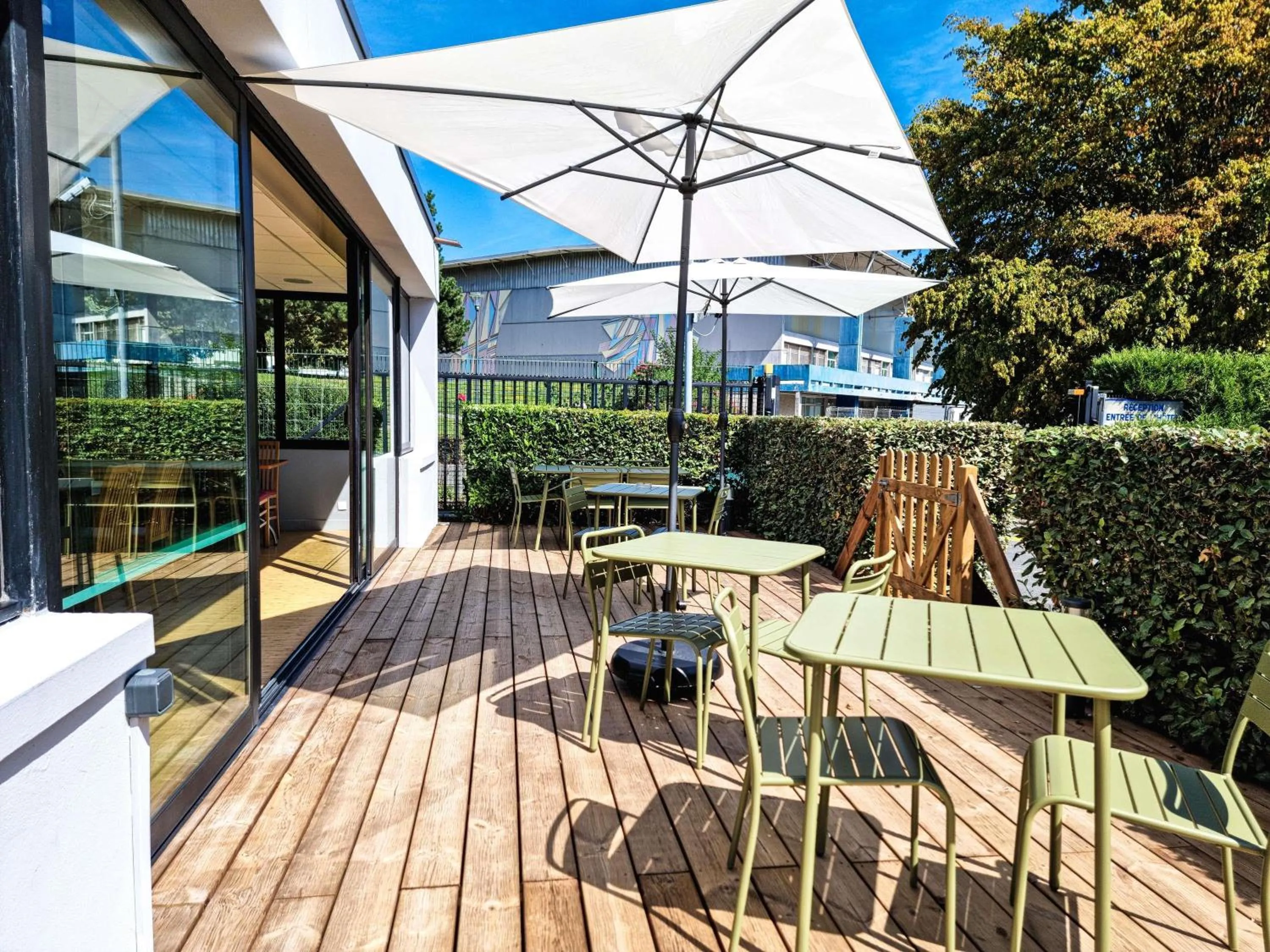 Restaurant/places to eat in ibis Caen Porte d’Angleterre