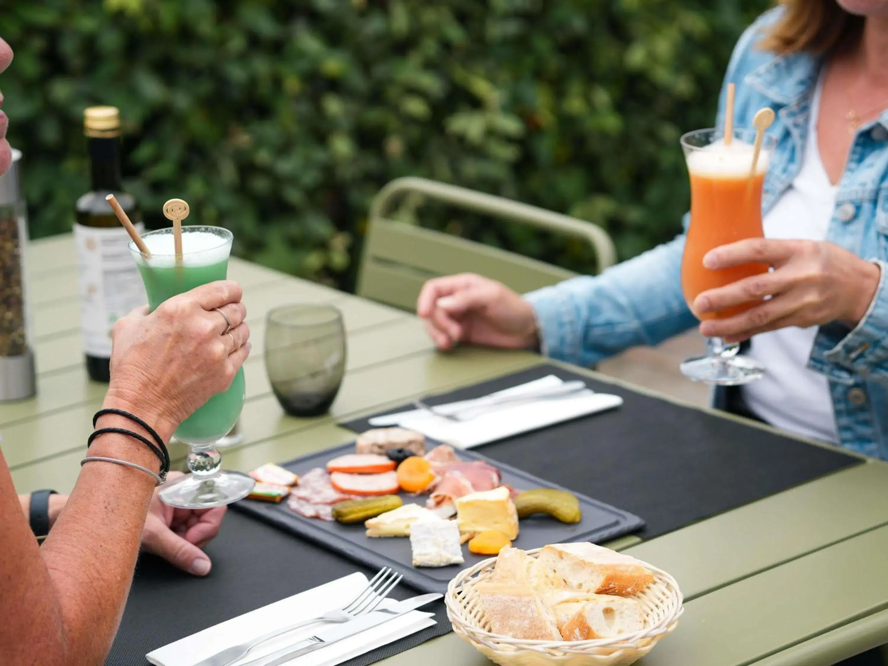 Restaurant/places to eat in ibis Caen Porte d’Angleterre Restaurant/places to eat in ibis Caen Porte d’Angleterre