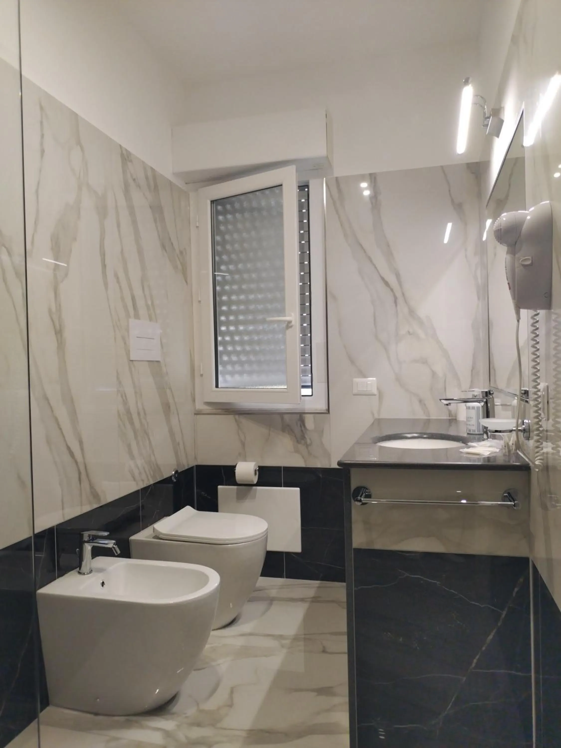 Bathroom in Villa Laura Residence Hotel Apartments & Studios