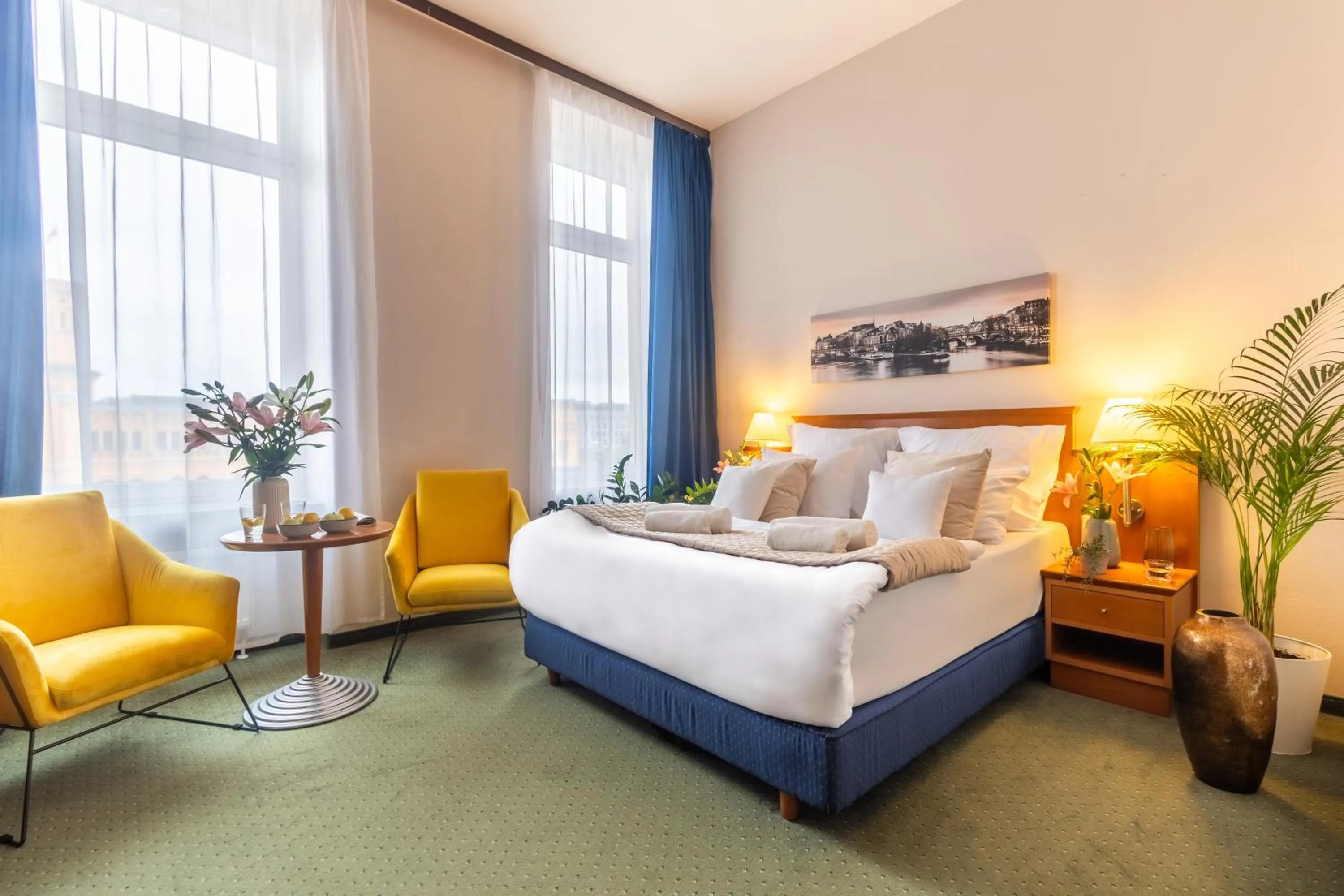 Bedroom, Bed in Hotel Sofia by The Railway Station Wroclaw