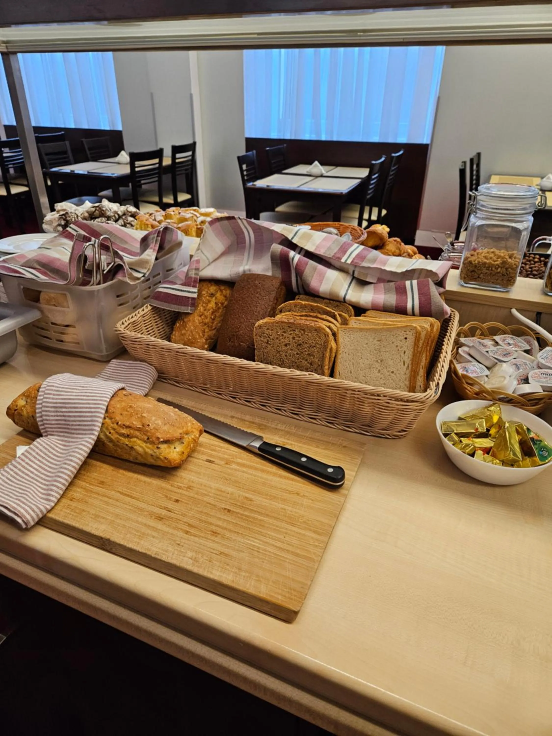 Breakfast in Hotel Sofia by The Railway Station Wroclaw