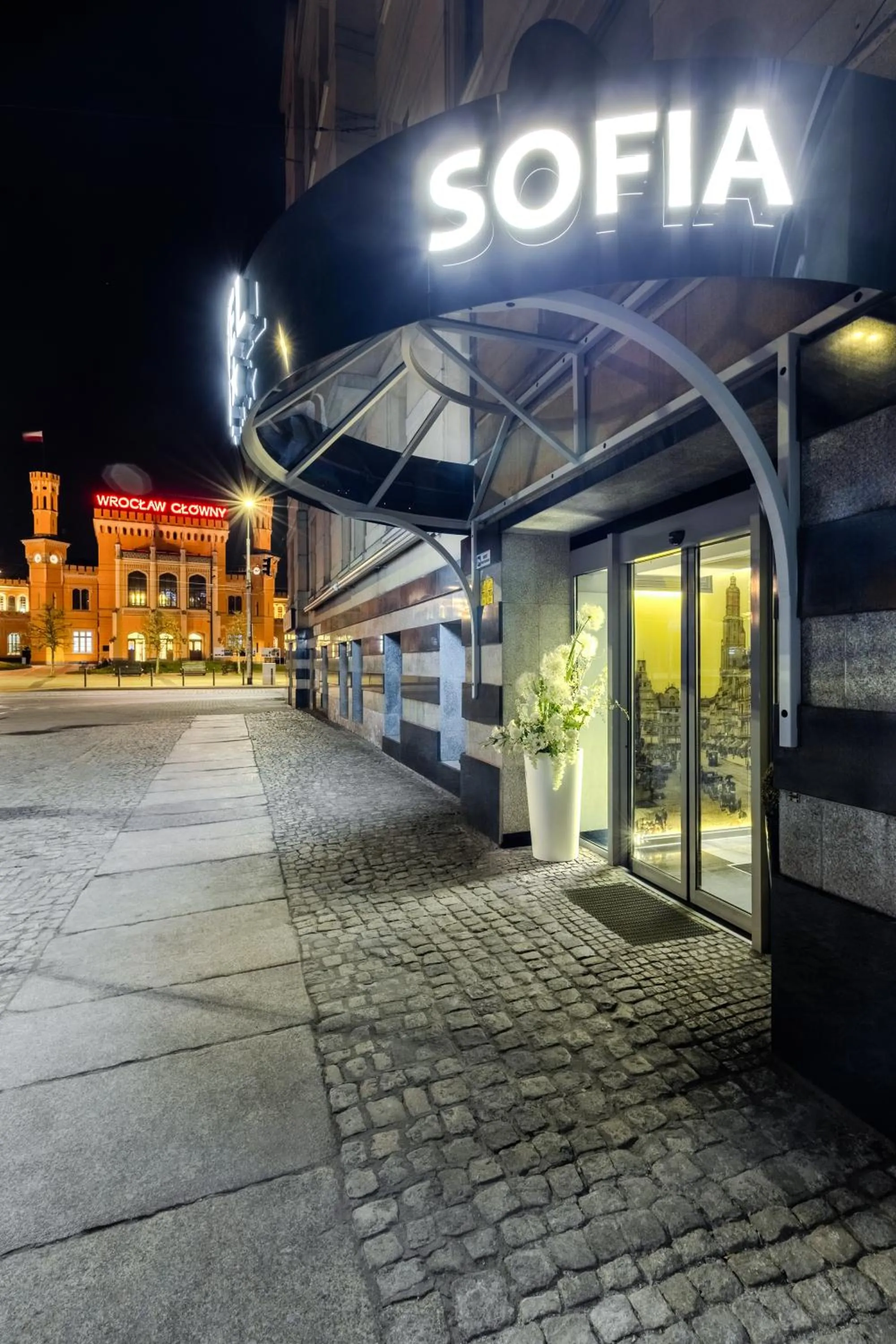 Property building in Hotel Sofia by The Railway Station Wroclaw