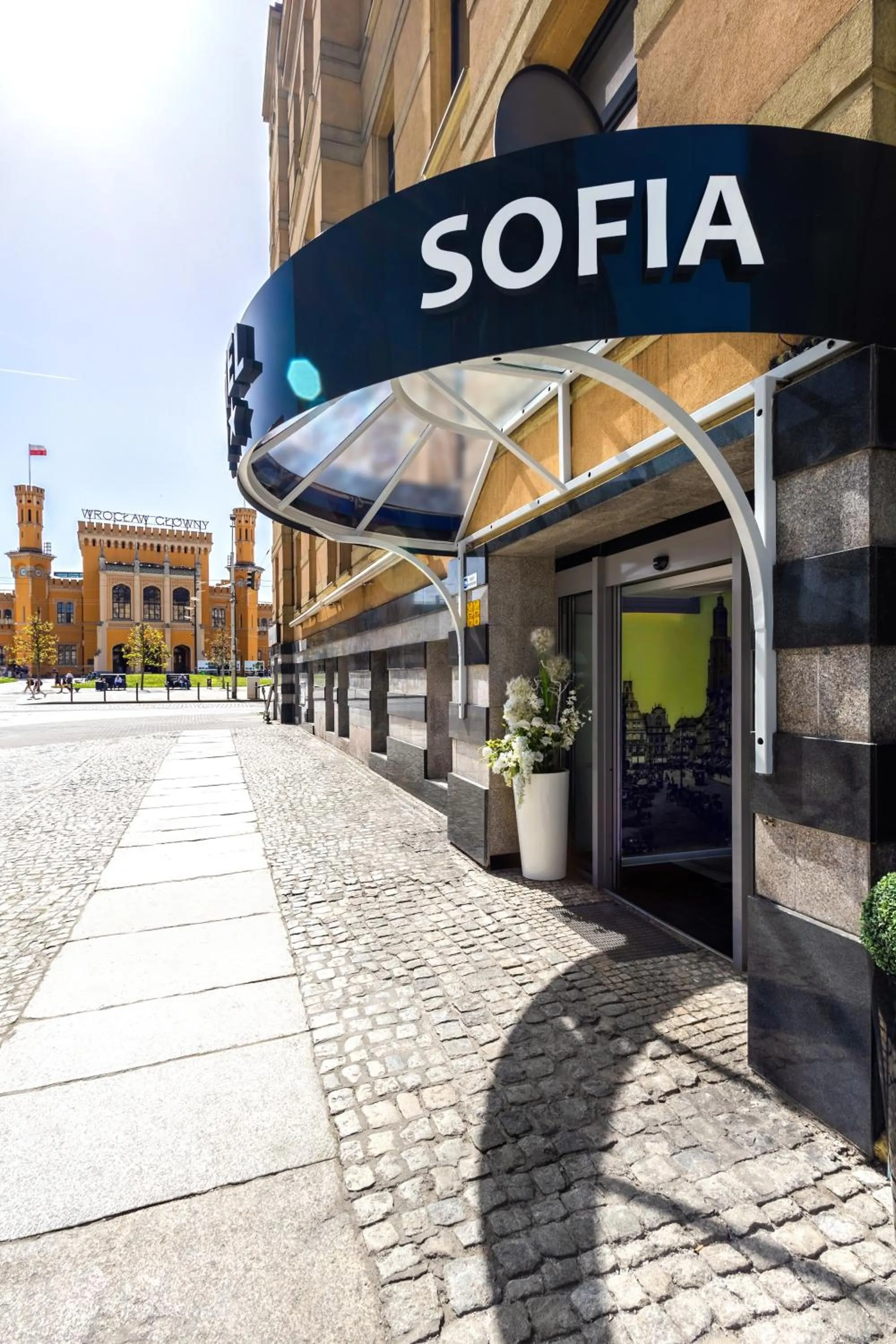 Street view in Hotel Sofia by The Railway Station Wroclaw