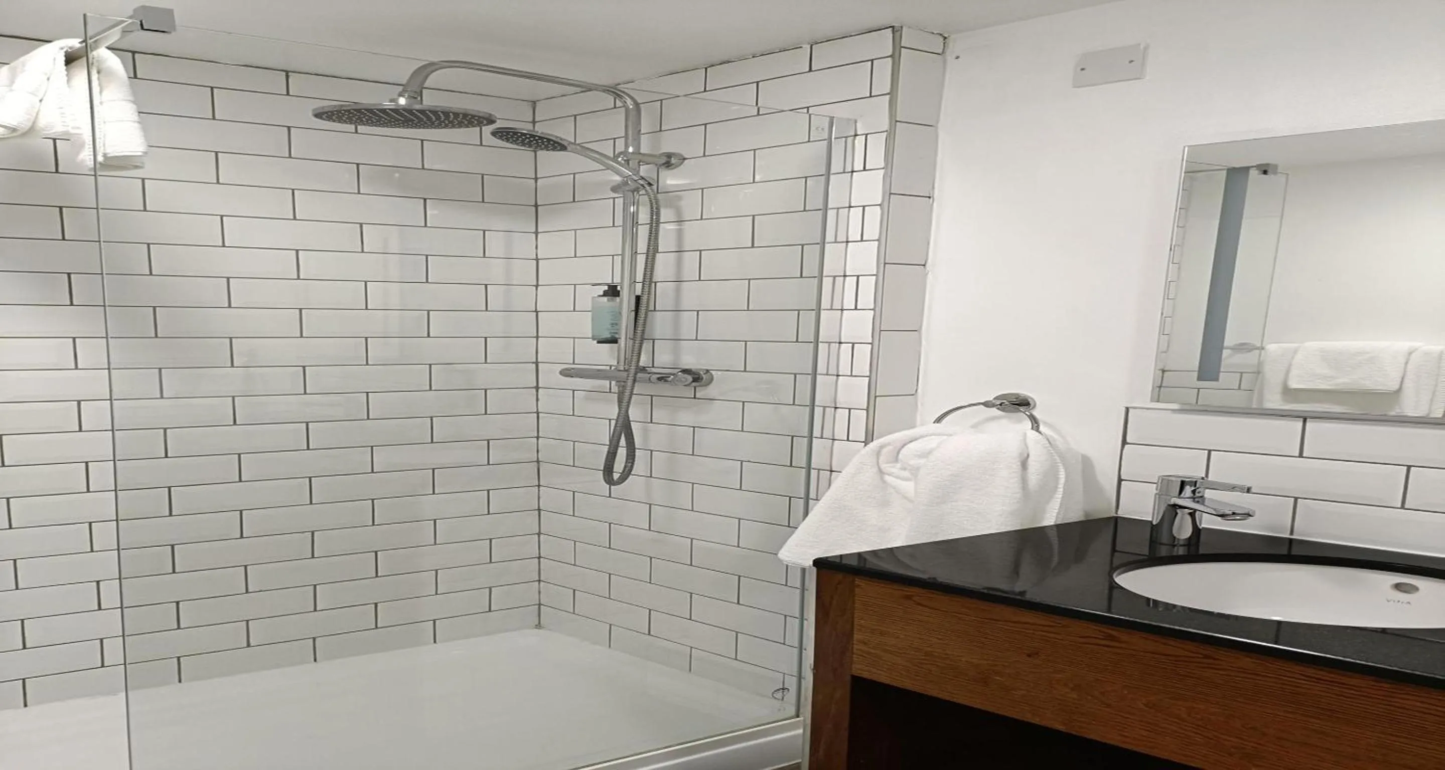 Bedroom in Best Western Ipswich Hotel