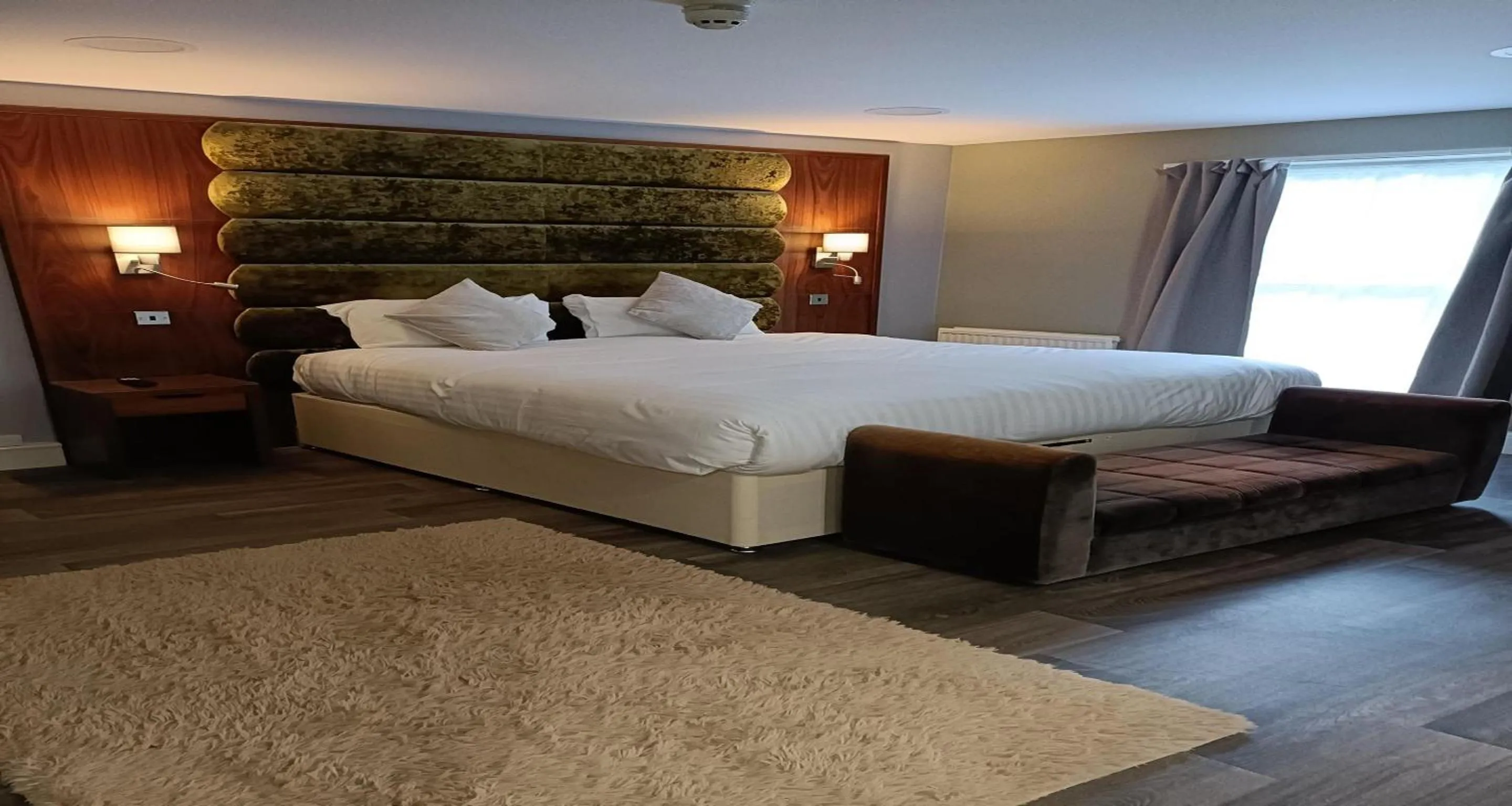 Bedroom, Bed in Best Western Ipswich Hotel